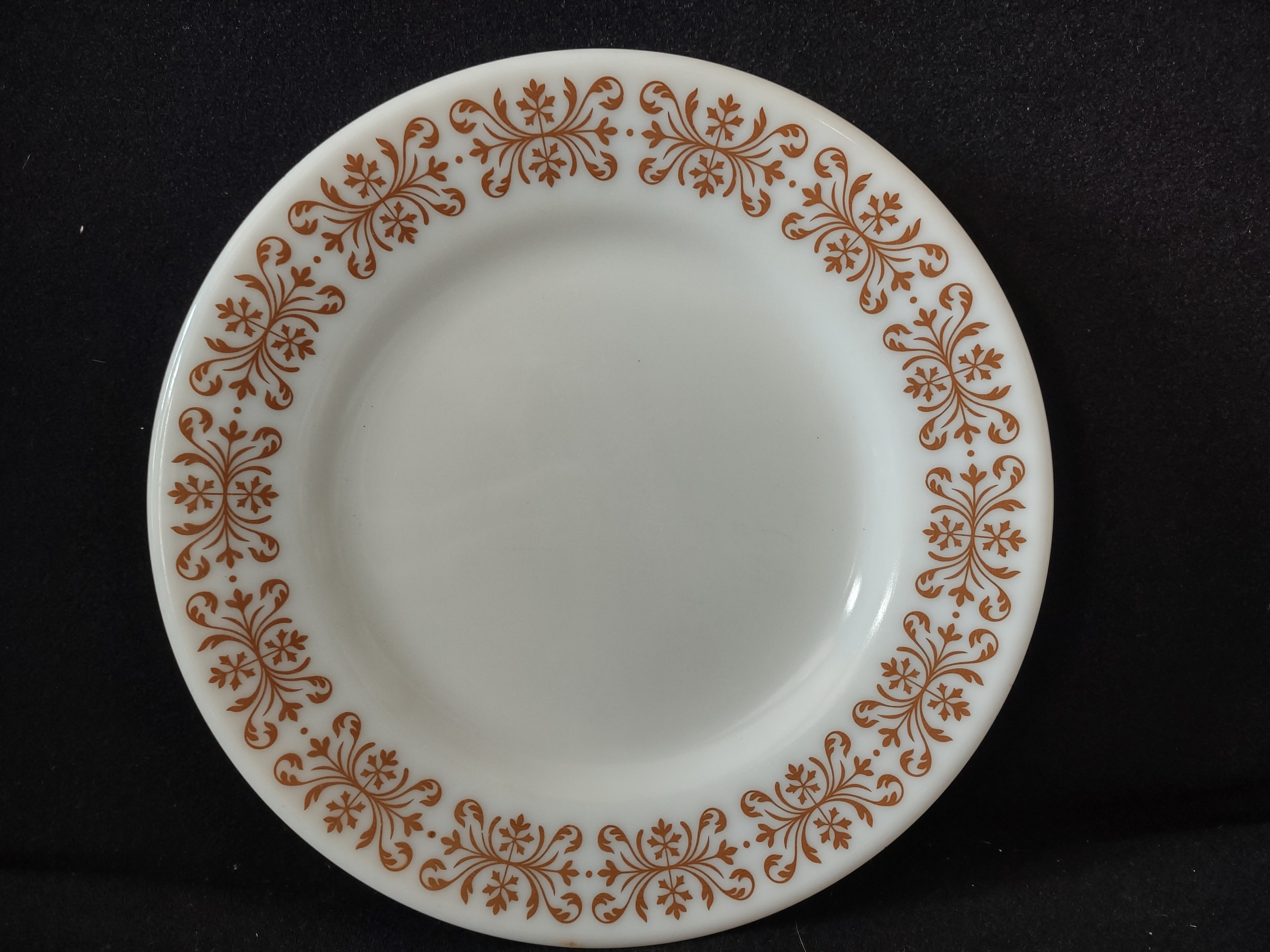 Vintage Milk Glass USA Pyrex Copper Filigree 9" Lunch Plate x 2 (lot 5207)