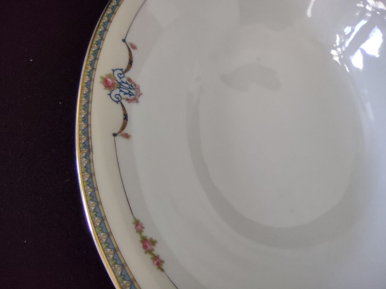 Noritake Laureate Oval Vegetable Serving Dish Gold Trim (lot 303)