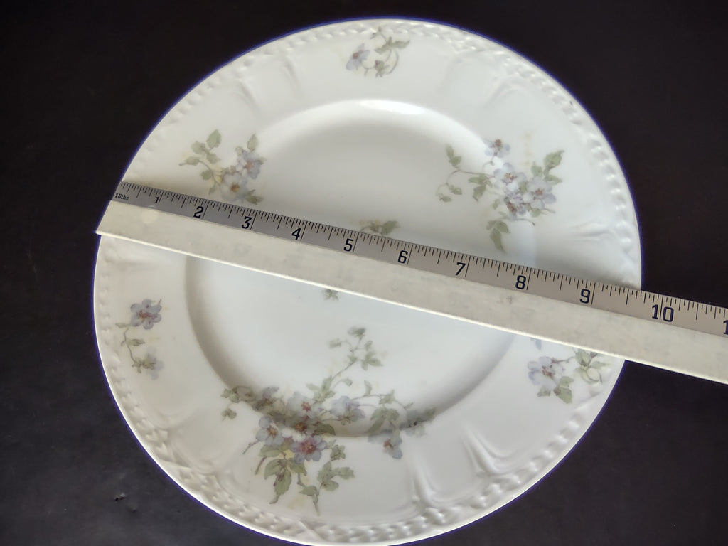 GDA France Limoges French Cottage Shabby Chic Dinner Plate Blue Flower (lot 1101