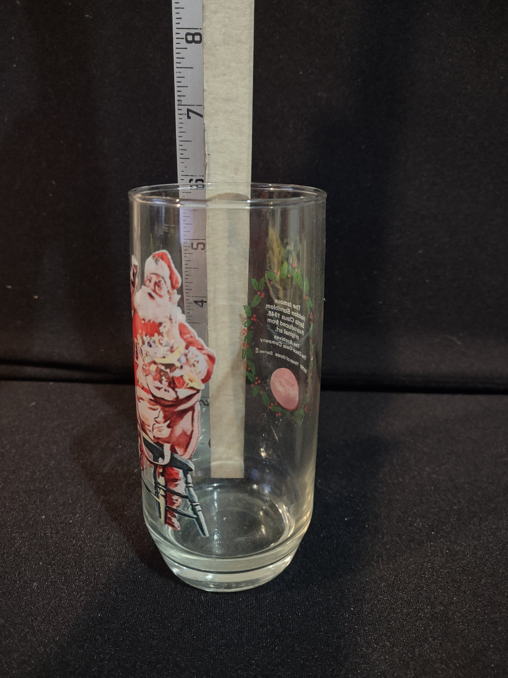 Vintage Coca-Cola Christmas Santa 1947 1948 Drinking Glass x 2 (lot 5415)