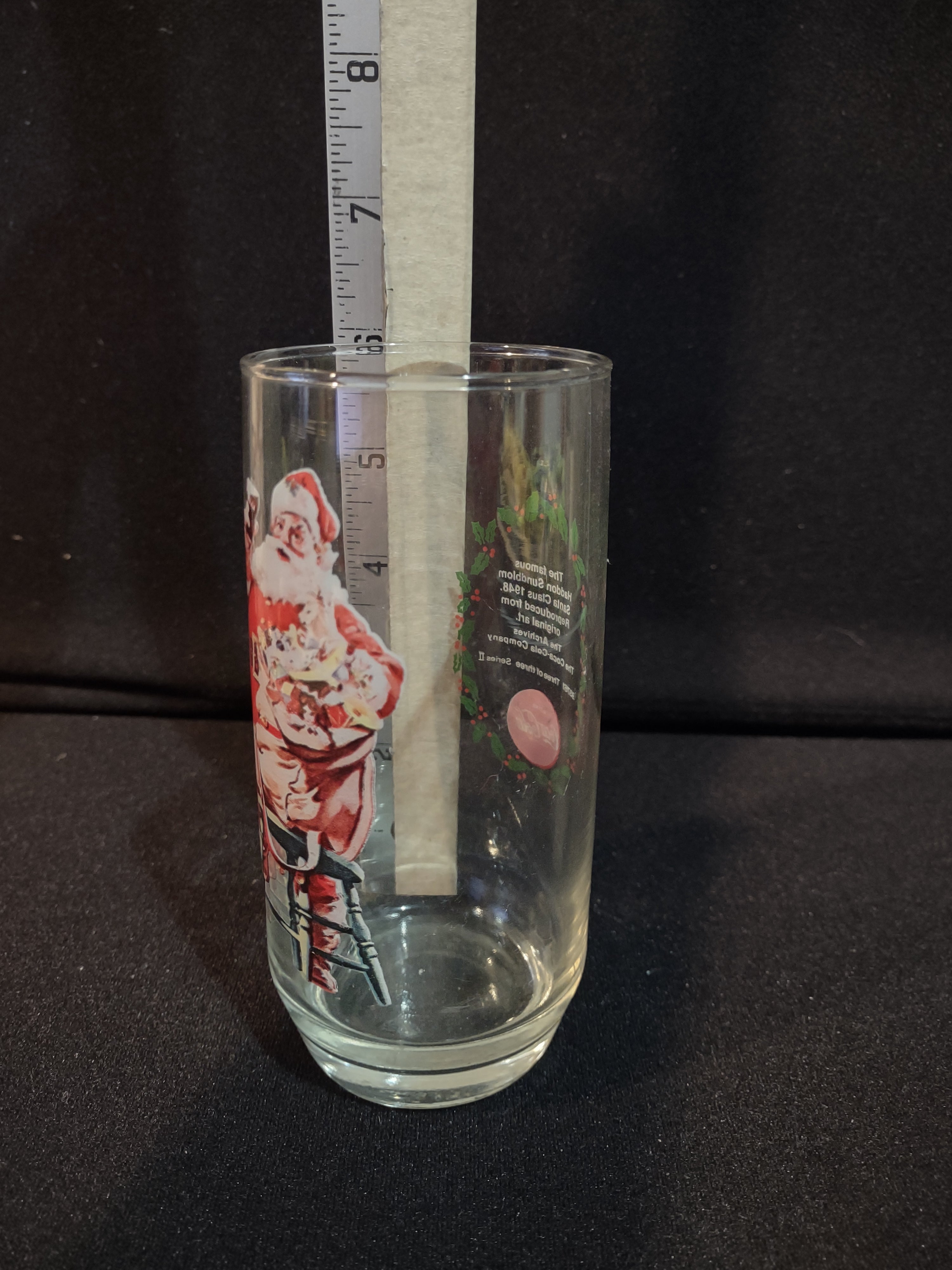 Vintage Coca-Cola Christmas Santa 1947 1948 Drinking Glass x 2 (lot 5415)