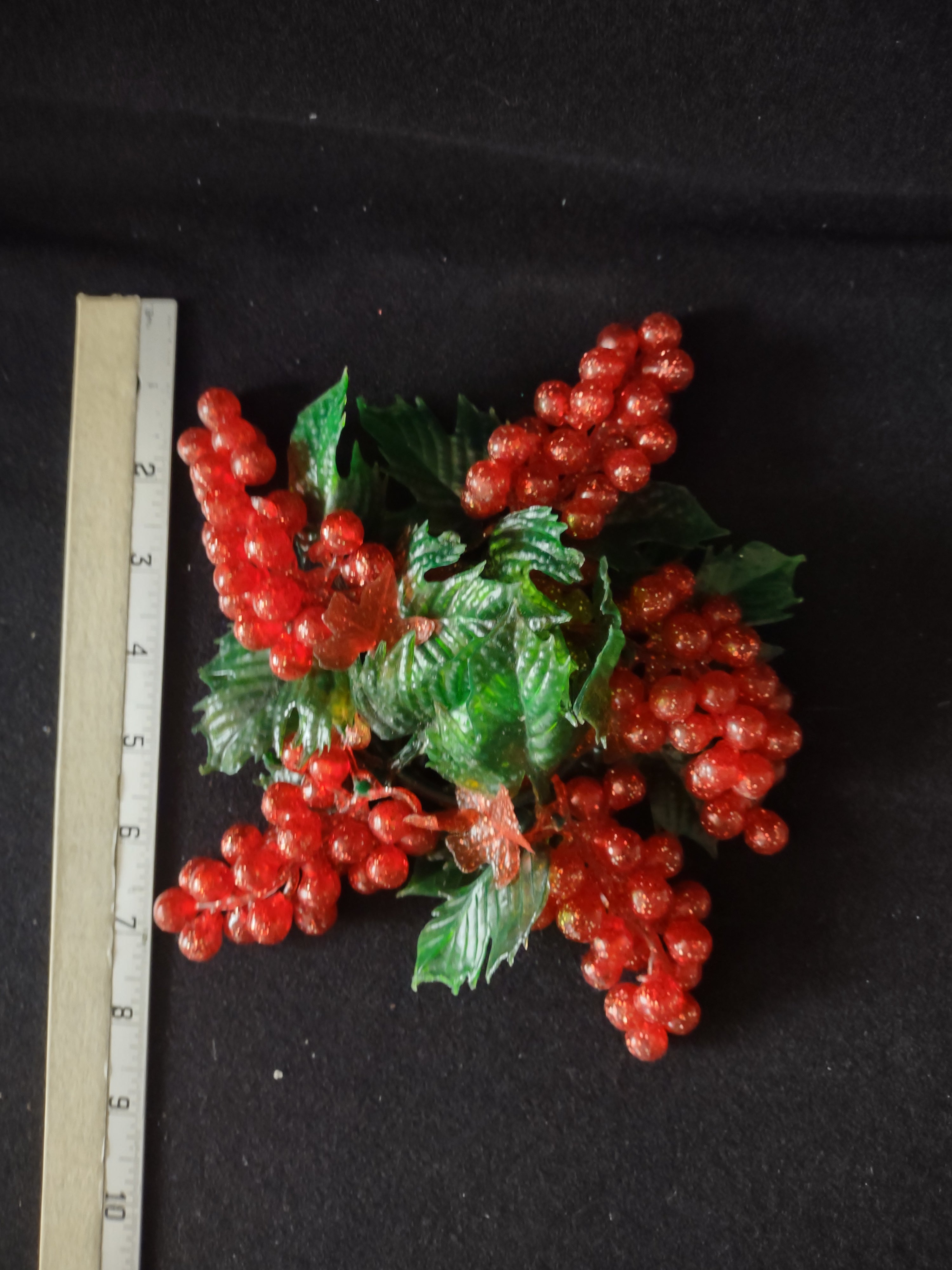 Vintage Christmas Plastic Red Grapes 8" Candle Ring 2.5" Opening (Lot 4771)