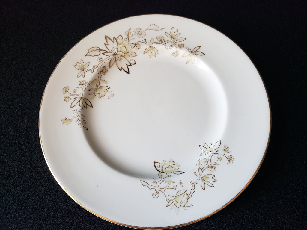 Vintage Royal Worcester Reverie Salad or Dessert Plate 8" (lot 2136)
