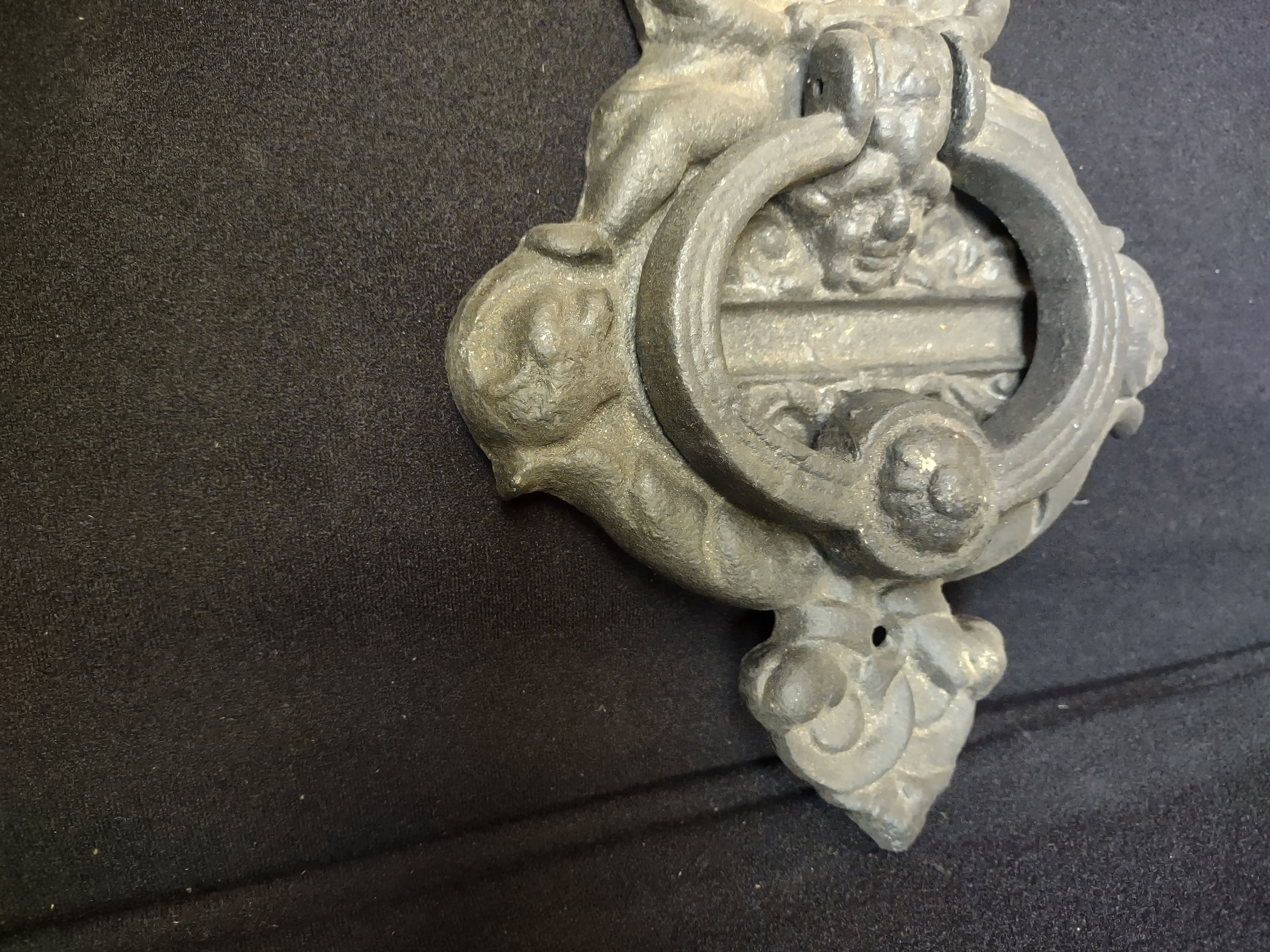 Cast Iron Door Knocker Black 10" x 7" (lot 1628)