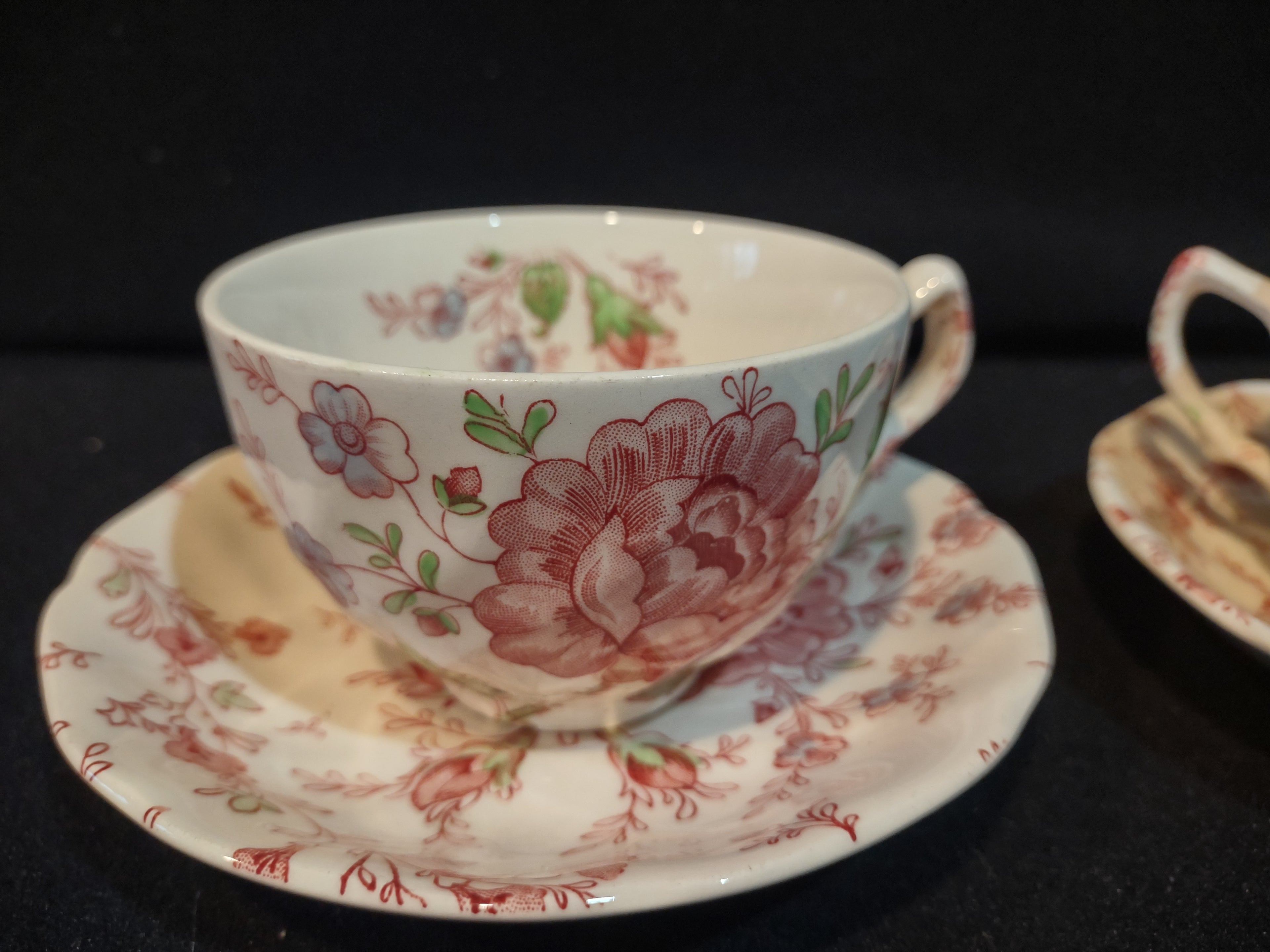 Vintage Teacup and Saucer x 2 Rose Chintz Johnson Brothers England (lot 5695)