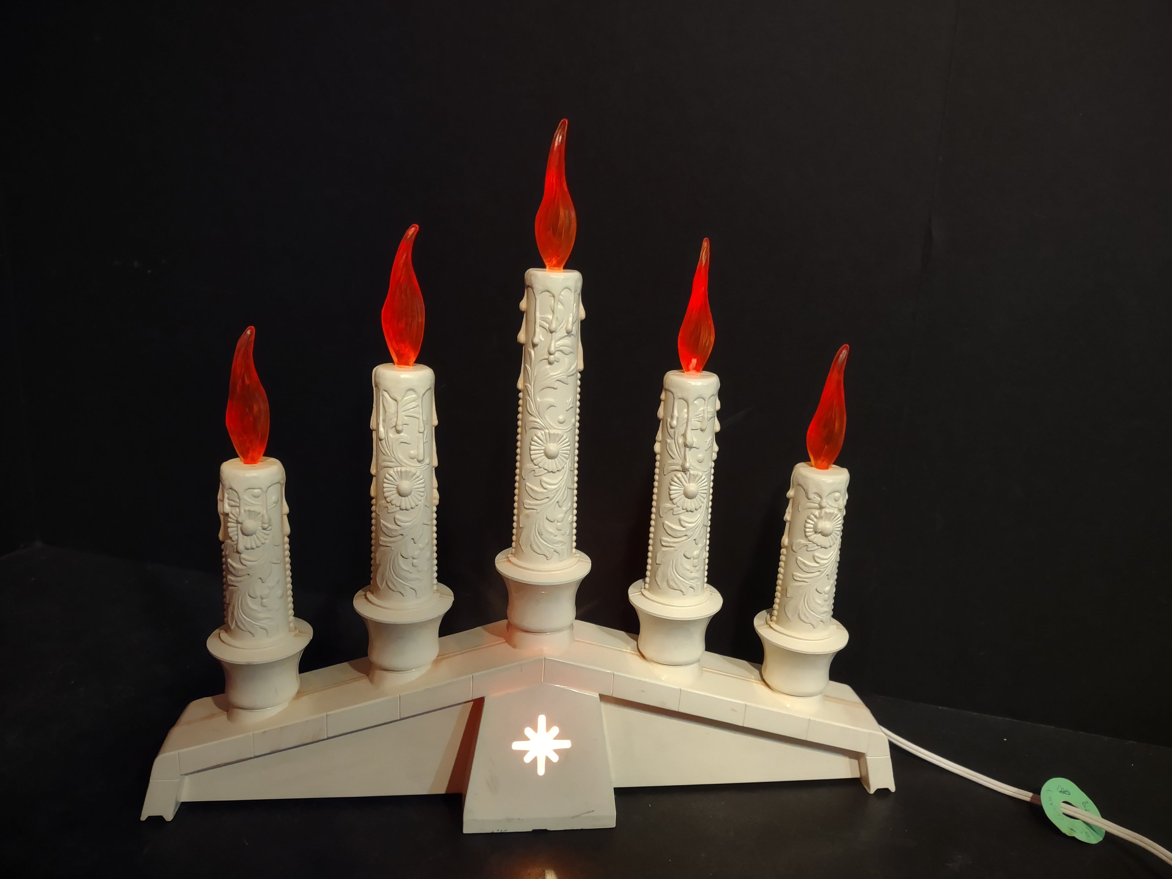Vintage 1971Christmas Candelabra Electric Drip Candle Flat Flame (lot 4639)
