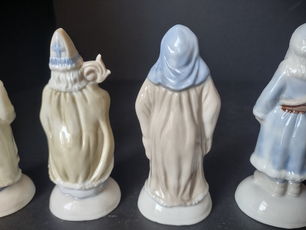 Vintage Set 4 Santa Claus Ceramic Blue White 5" Poland Holland (lot 1208)