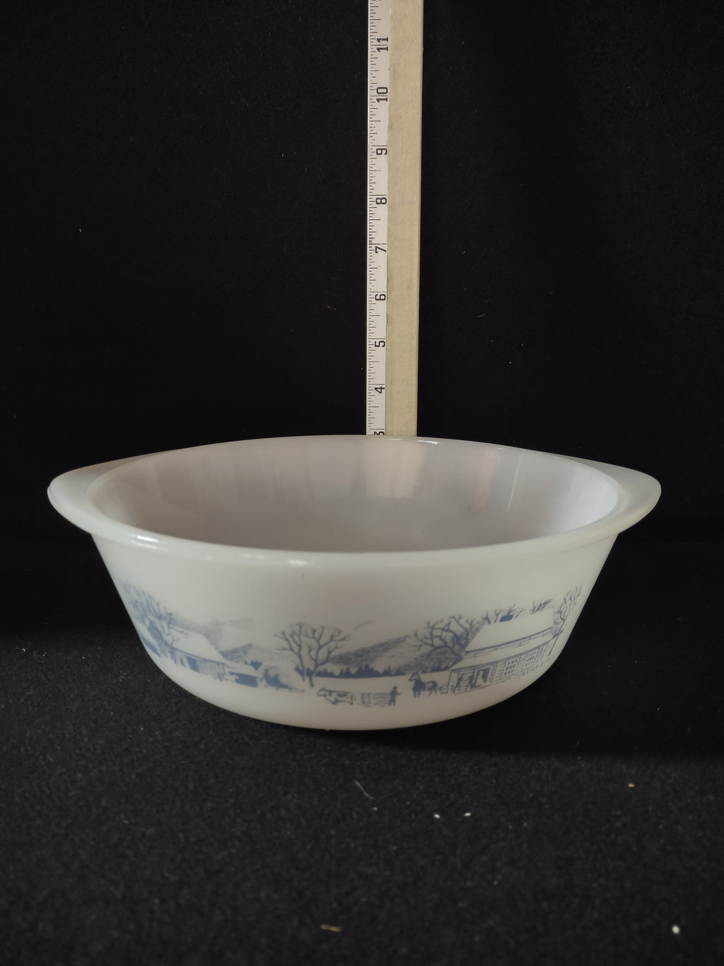 Vintage Glasbake Milk Glass 2QT Casserole Currier & Ives Blue Farm (Lot5131)