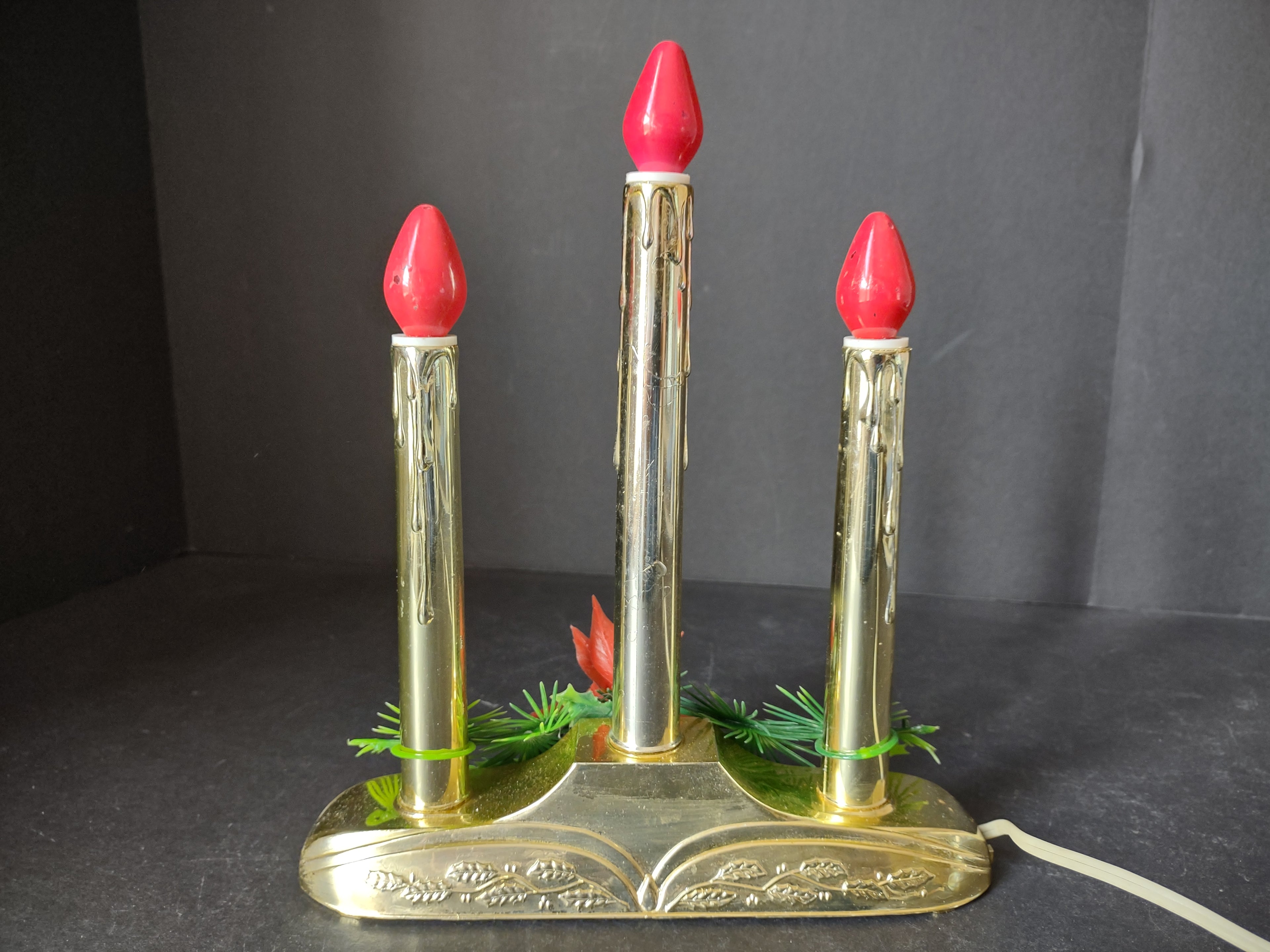 Vintage Candelabra Electric Drip Candle Christmas Golden 3 Lights (lot 2344)