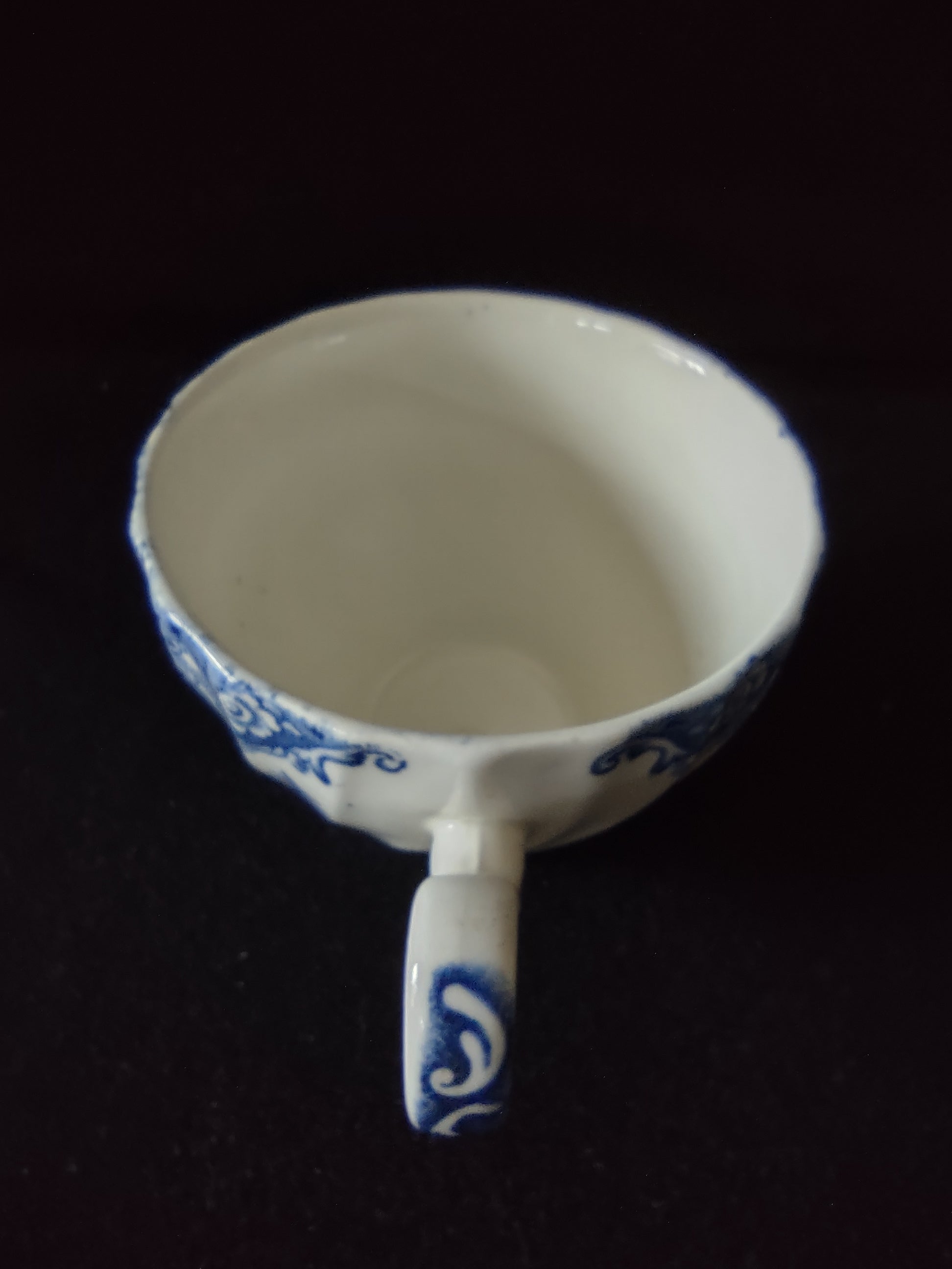 Vintage English Ironstone Teacup Blue White House Scene (Lot 5572)