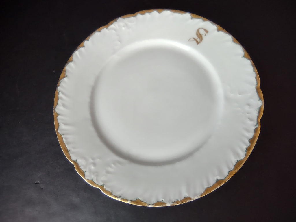 Wm. Guerin Limoges Dinner Plate Gold Trim French Chick Monogramm S (lot 985)