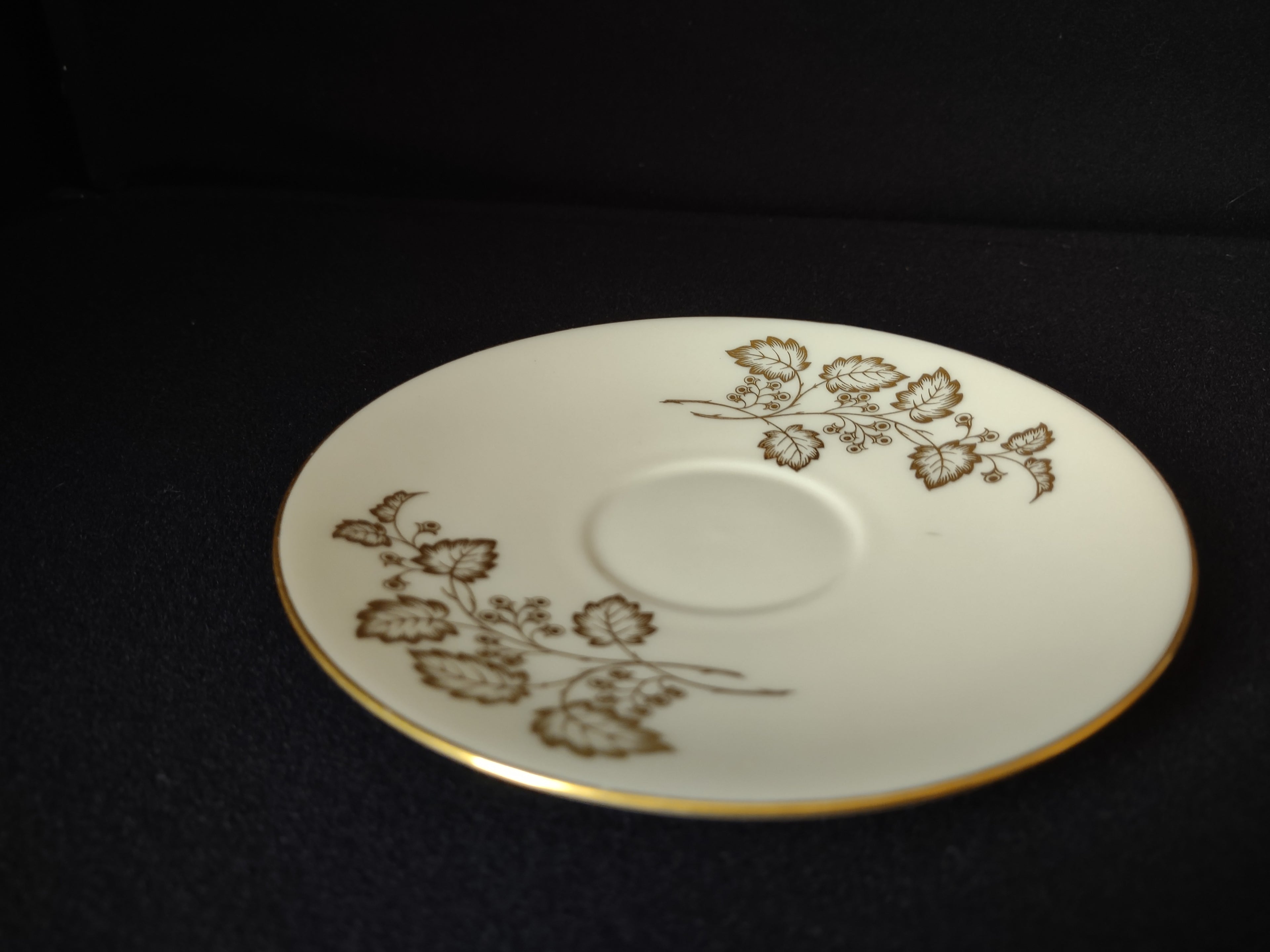 Vintage Lenox T-426 Saucer ONLY (lot 1900)