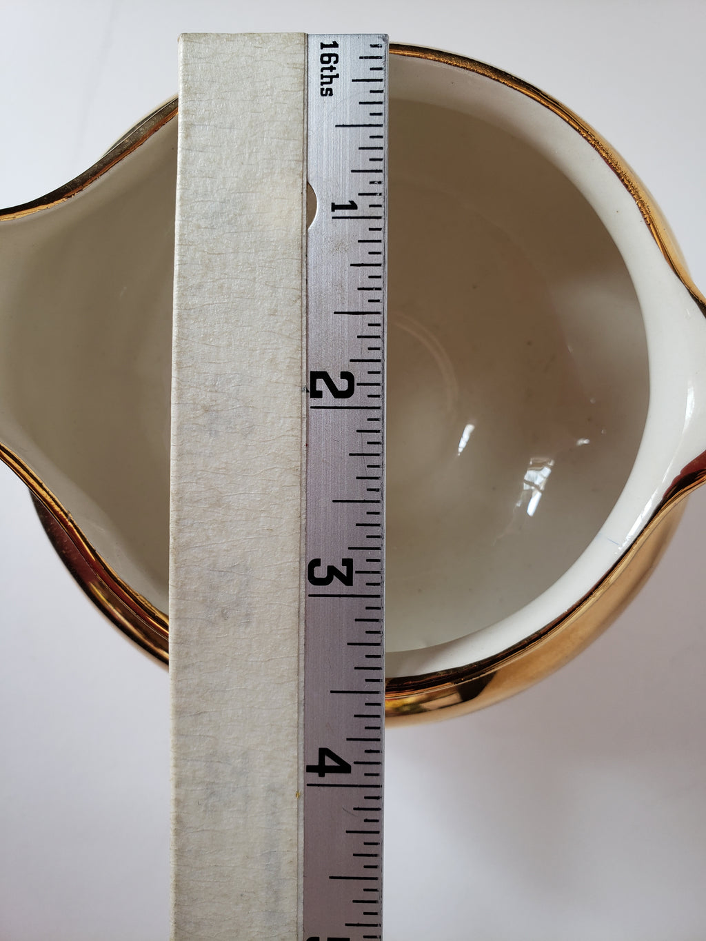 Vintage Homer Laughlin Eggshell Nautilus 22K GOLD Creamer (2154)