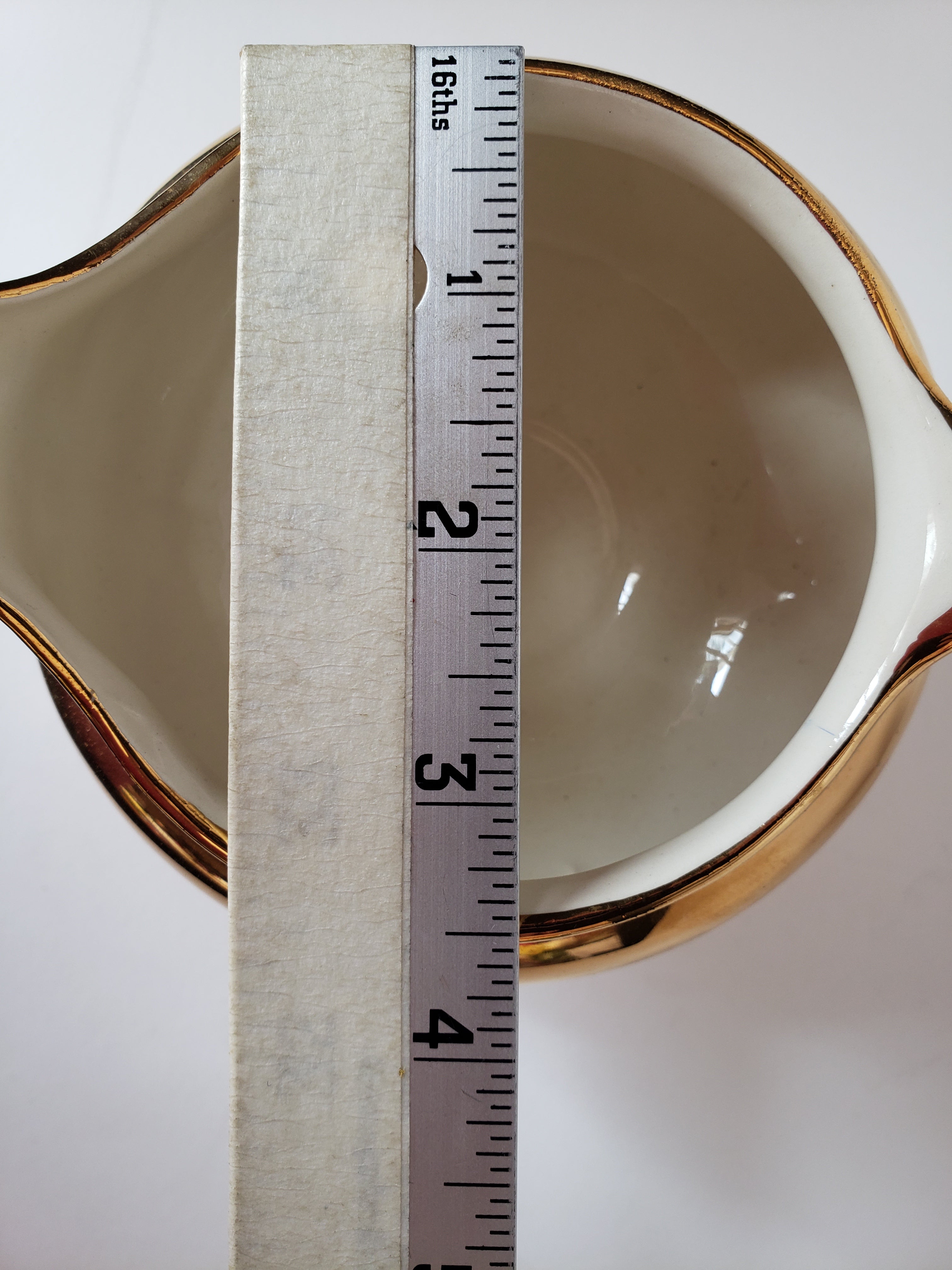Vintage Homer Laughlin Eggshell Nautilus 22K GOLD Creamer (2154)