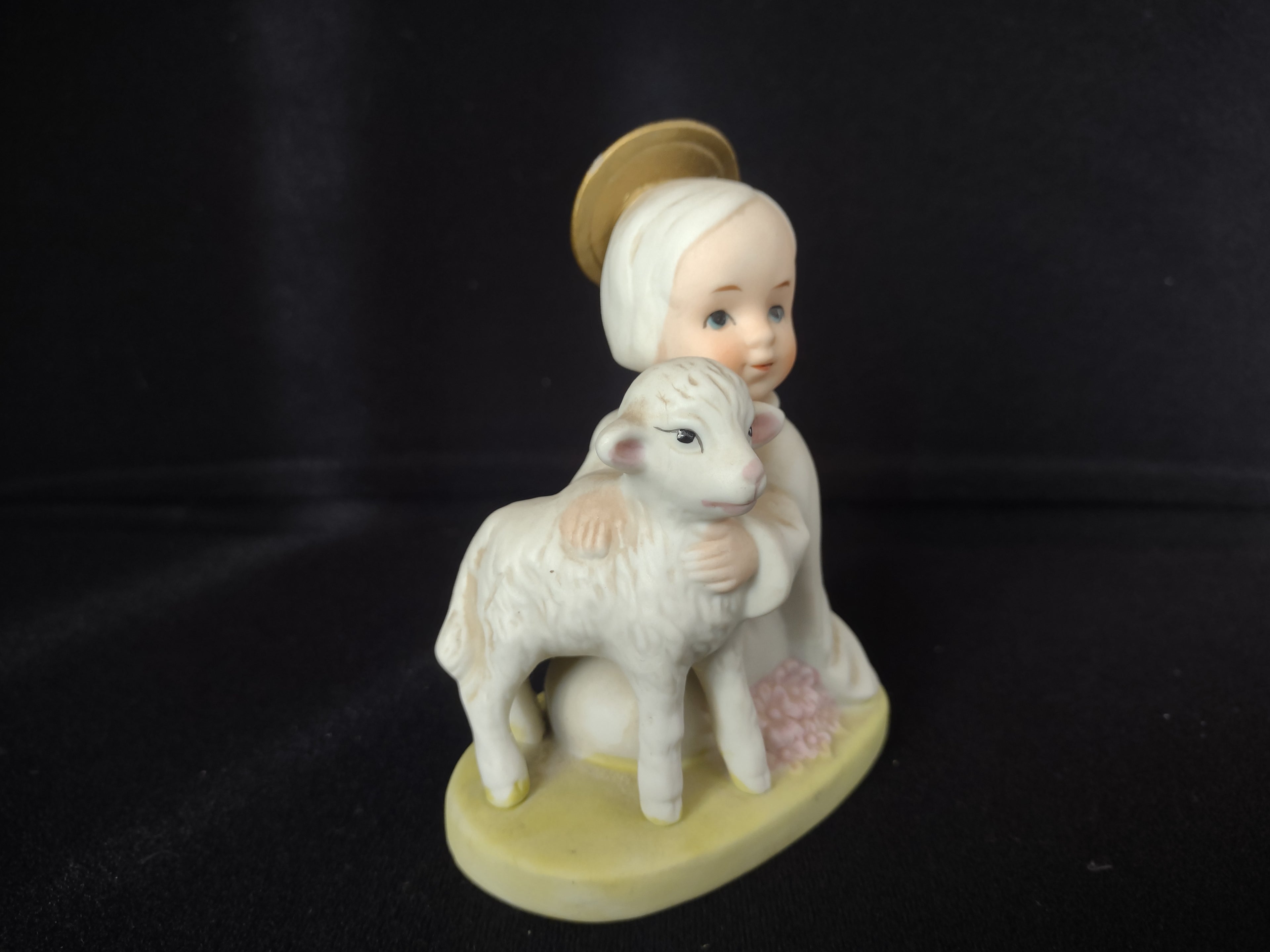 Vintage Homco Home Interiors Holy Child with Lamb Shepherd (lot 2436)