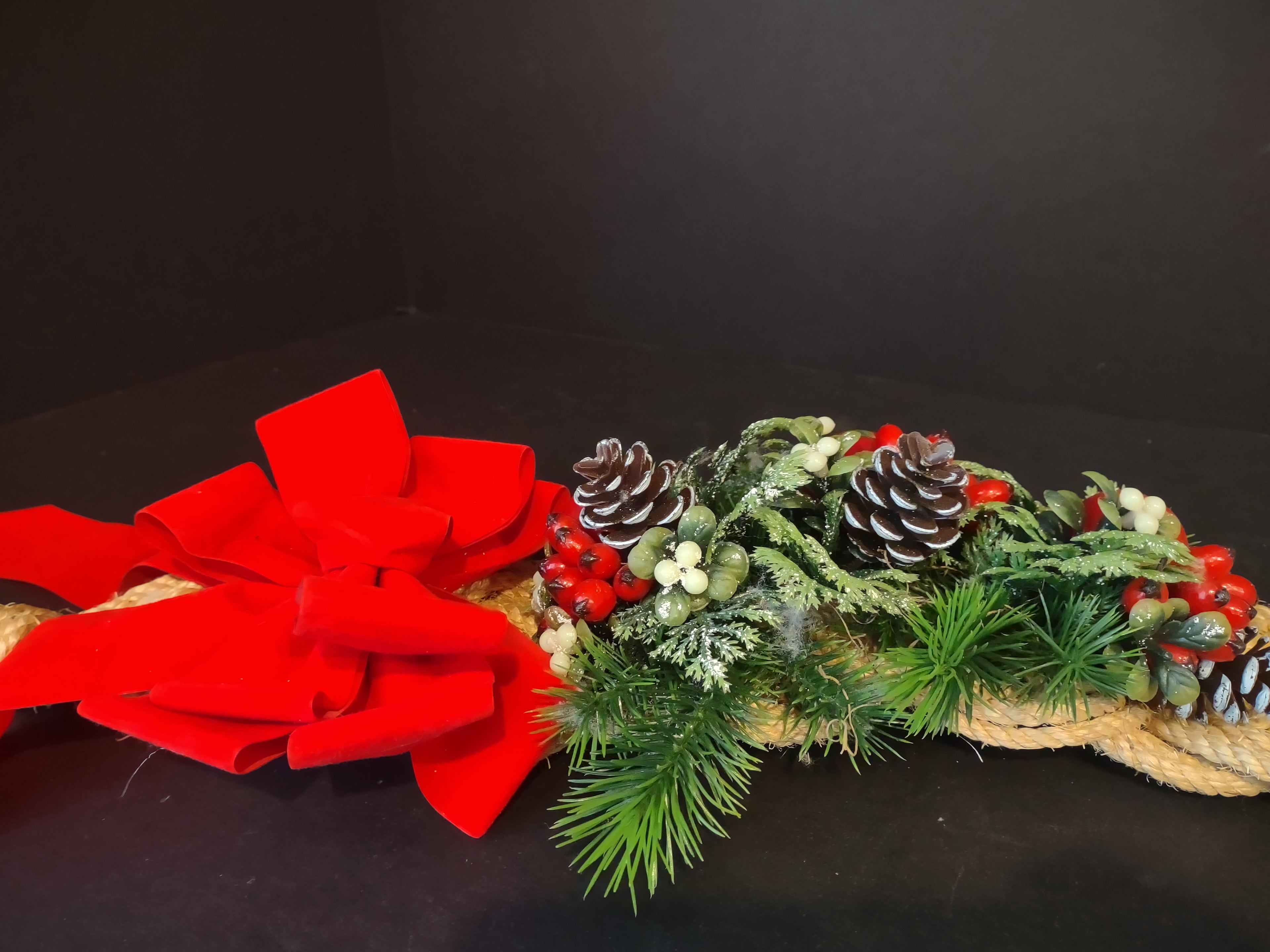 Christmas Holidays Wall Front Door Decor Pine Cone (lot 1238)