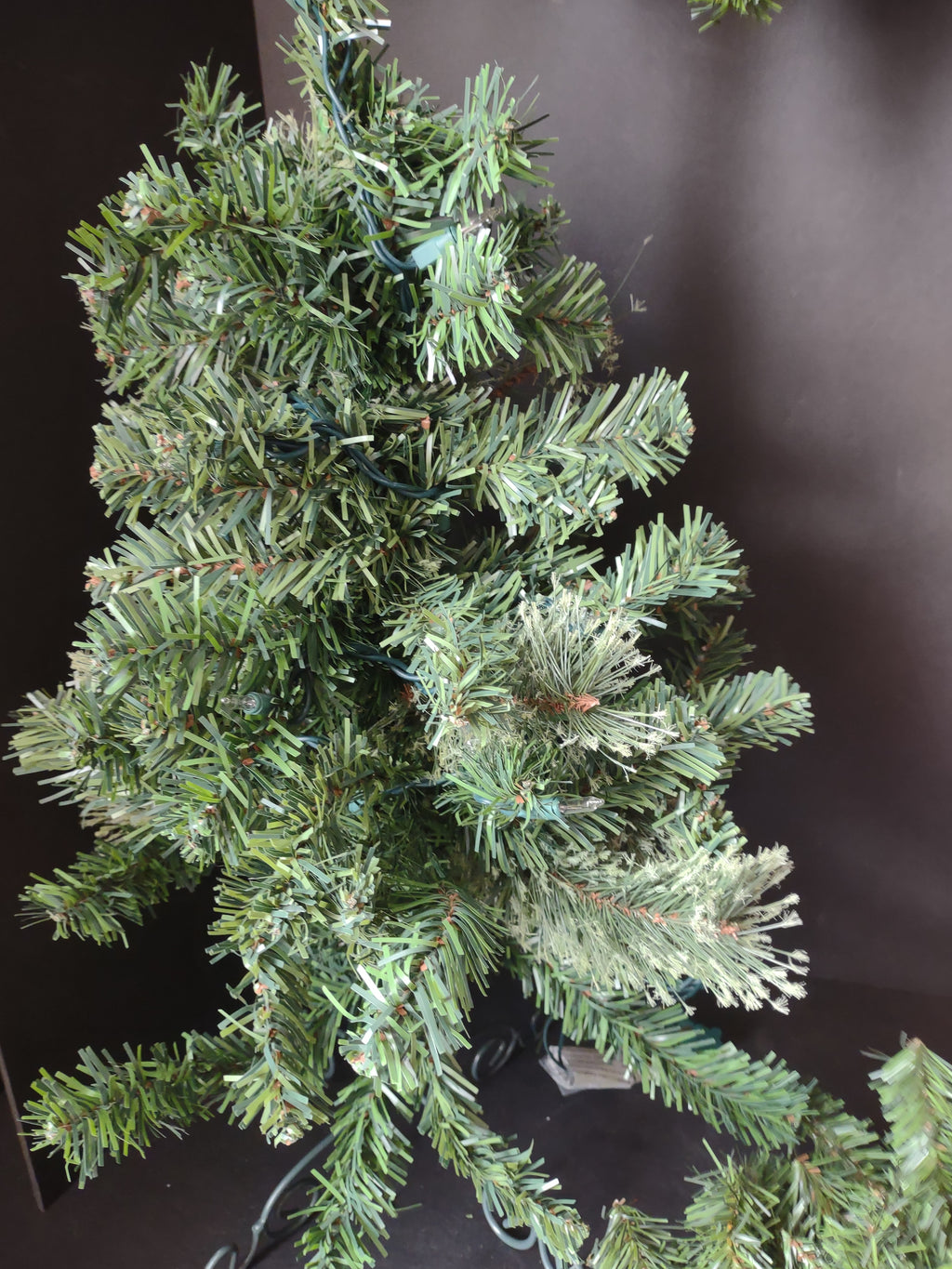 Christmas Artificial 24"Light Up Tree Garland Poinsettia Wreath (lot 1223)