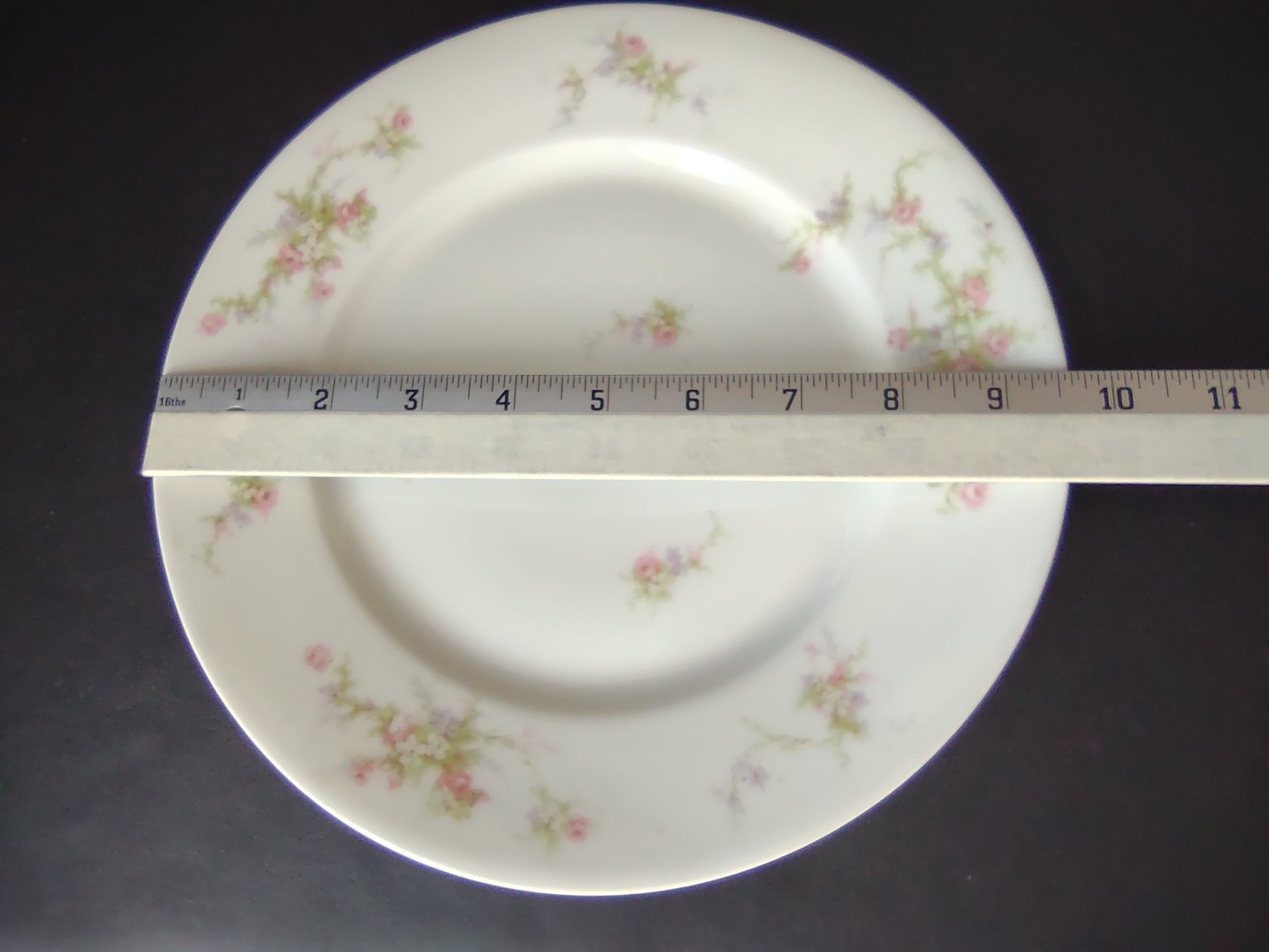 Haviland Limoges Dinner Plate Rose White Purple Flower Moss (lot 896)