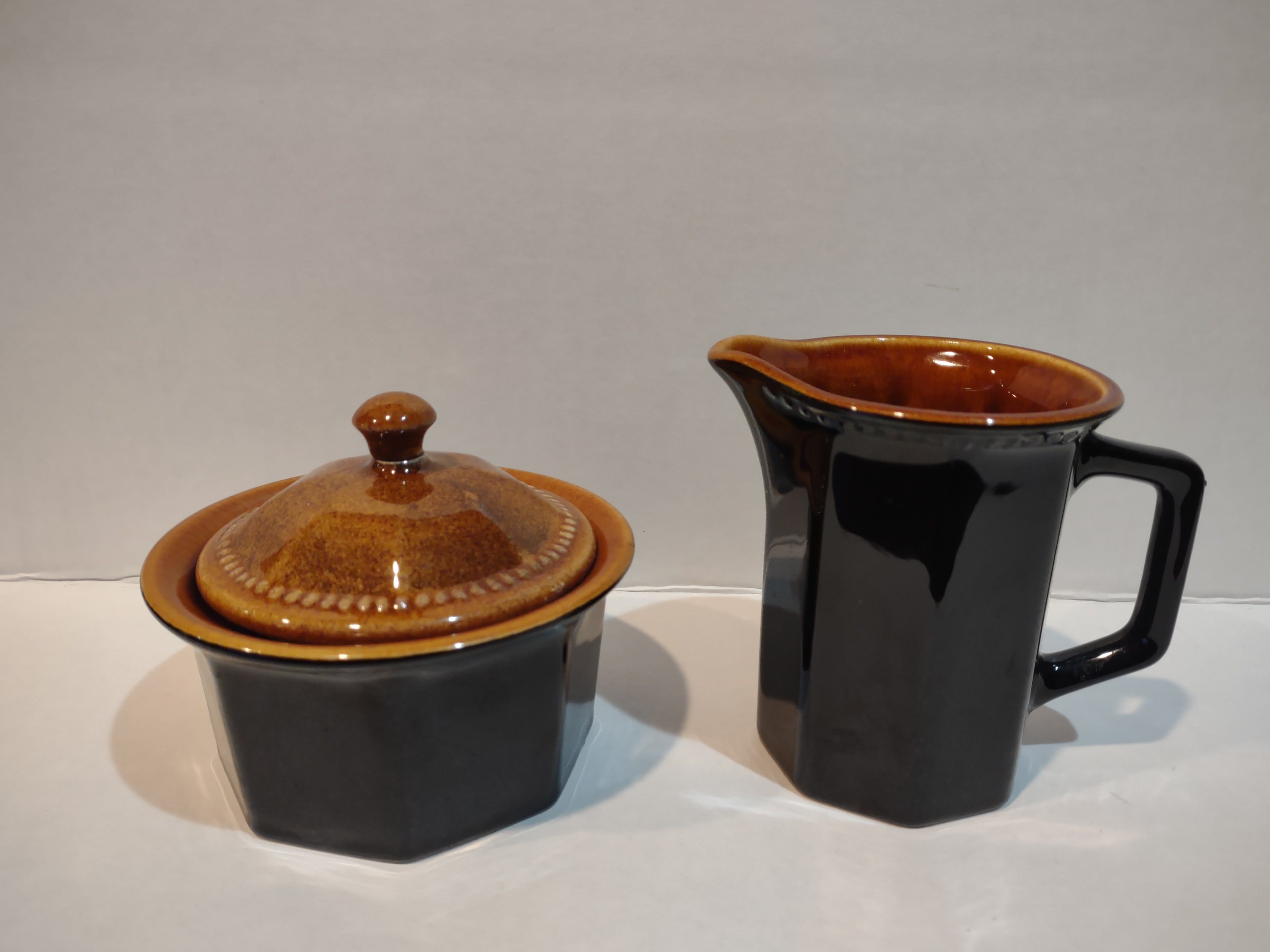 Vintage MCM Ironstone Amber Octagon Sugar Bowl Creamer Rustic USA (lot 5010)