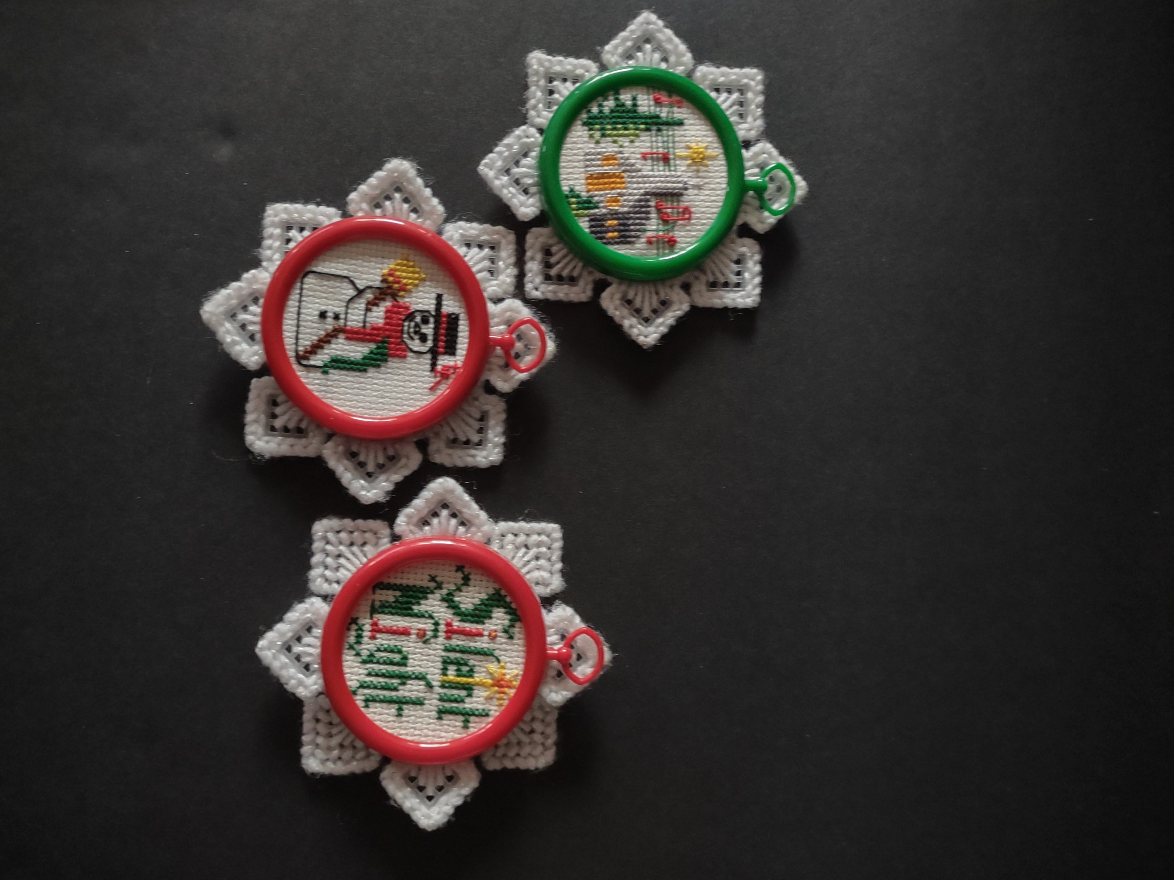 Christmas 3 Plastic Canvas 3 Cross Stitch Ornaments Handmade (Lot 4757)