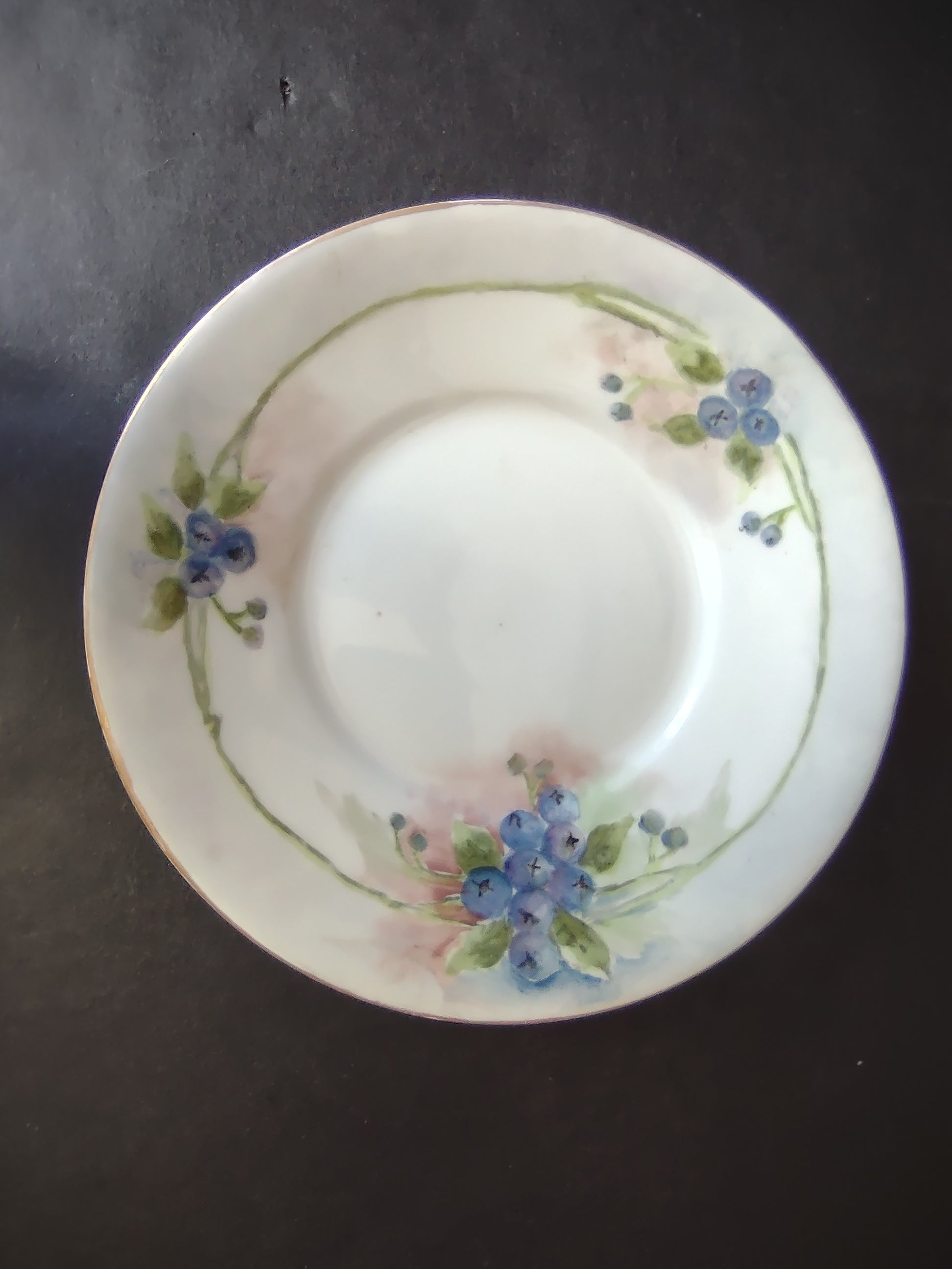 TV Limoges French Cottage Shabby Chic Small Plate 5-1/4" Blue Berries (lot 1121)