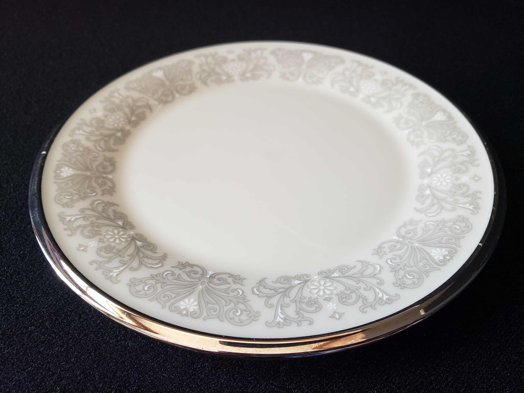 Vintage Lenox Snow Lily Bread or Dessert Plate 6-3/8"(lot 1967)