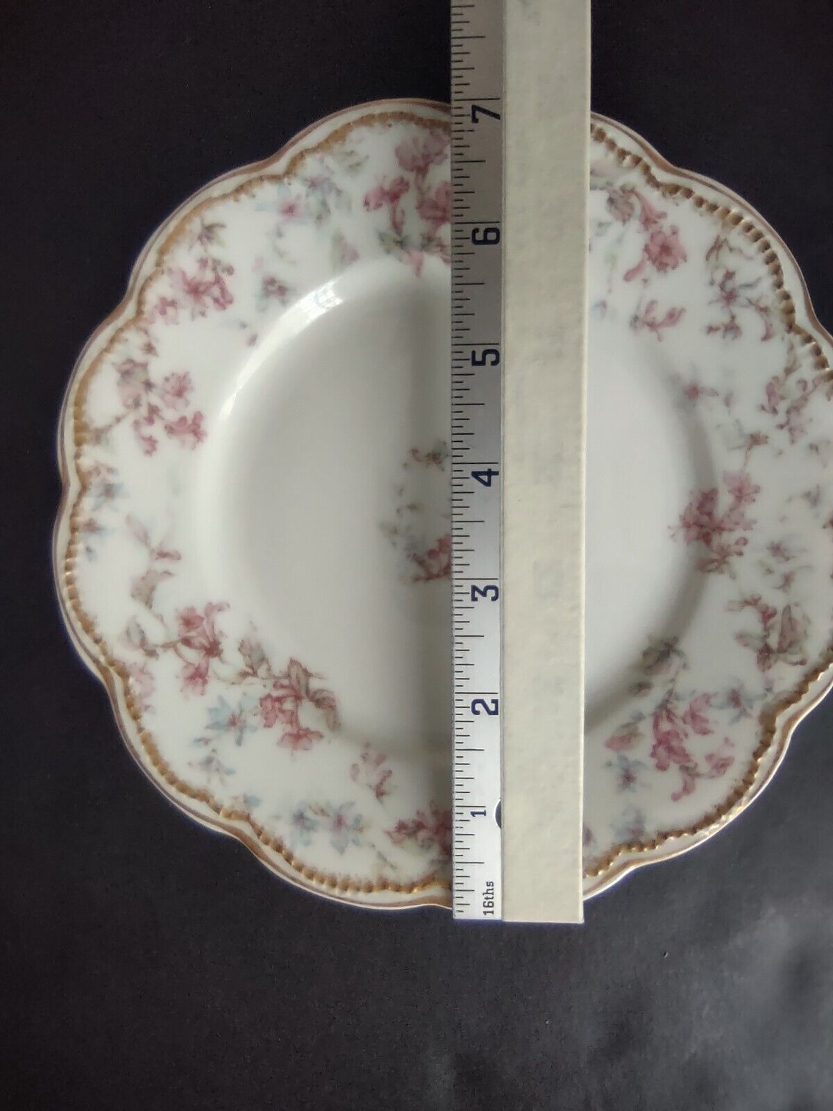 Haviland Limoges France Double Gold Trim Dessert Plate Flower (lot 635)
