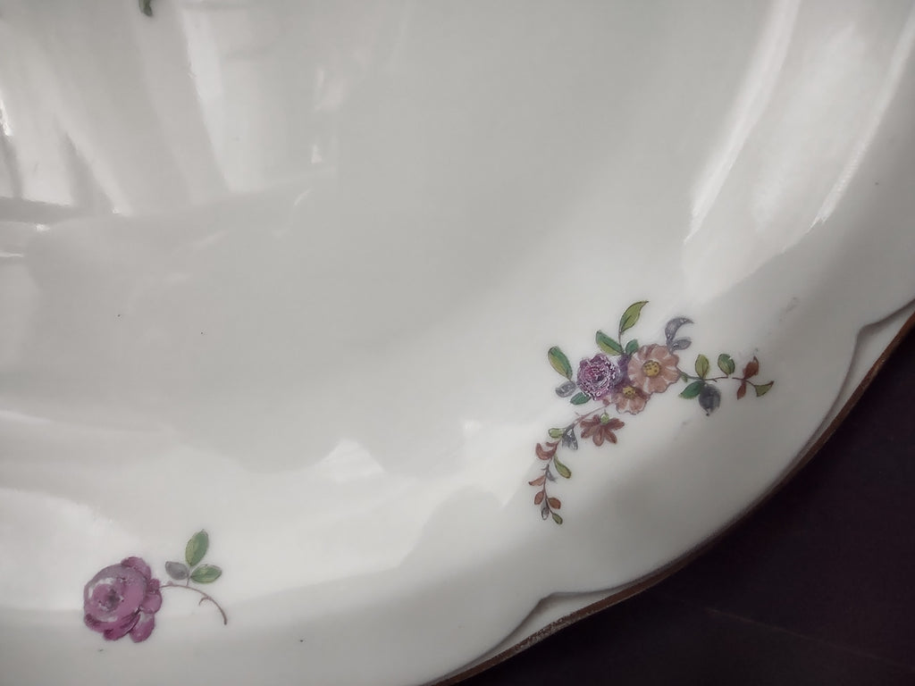 Haviland Limoges Dinner Plate Peony Flower Cream Color (lot 926)