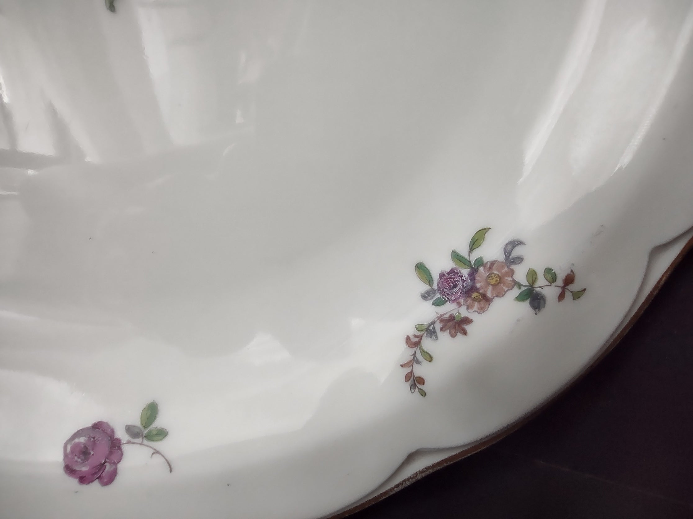 Haviland Limoges Dinner Plate Peony Flower Cream Color (lot 926)