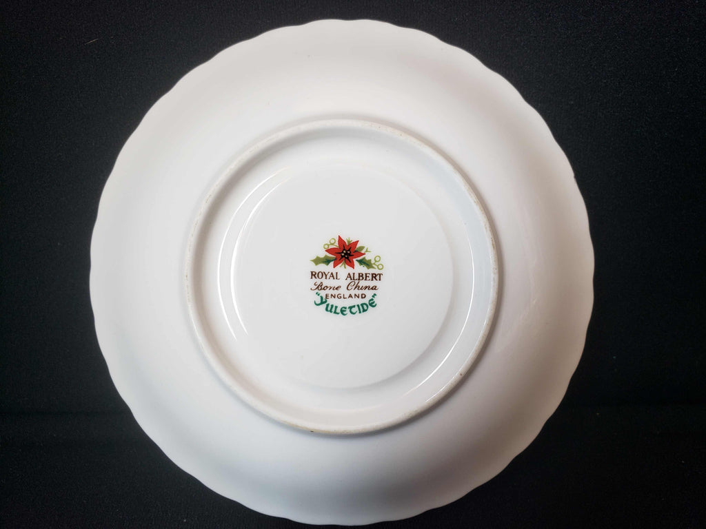 Vintage Royal Albert Bone China Yuletide Saucer ONLY (lot 2014)