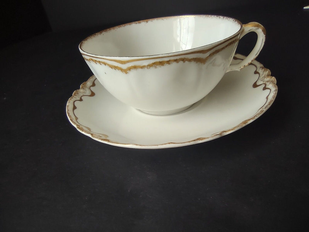 Haviland Limoges France Cup and Saucer White & Double Gold Trim (lot 643)