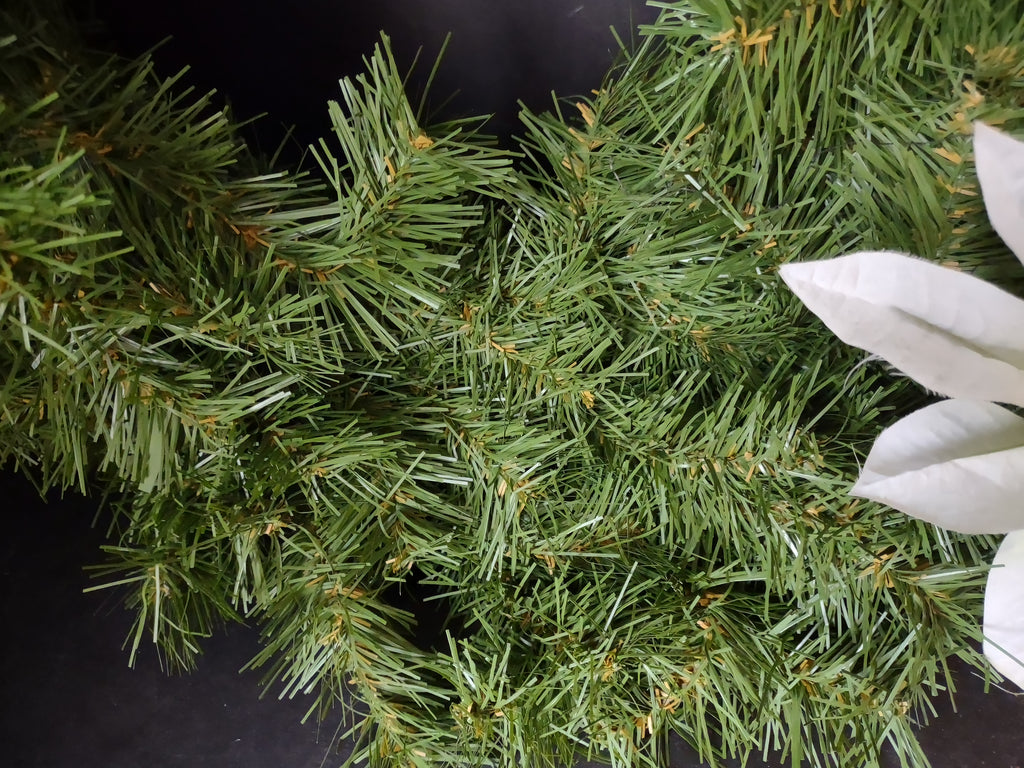 Vintage Christmas Artificial Green Wreath 26" (lot 3332)