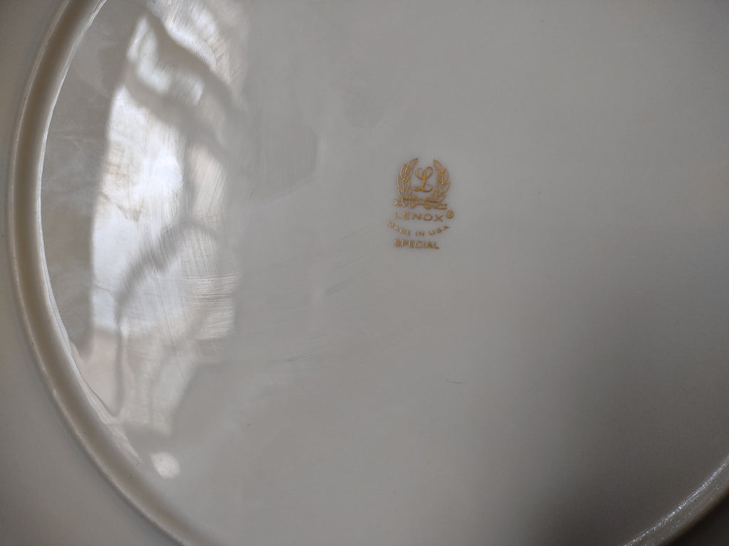 Vintage Lenox Special Fruit Design Dinner Plate 10-3/4" (lot 1849)