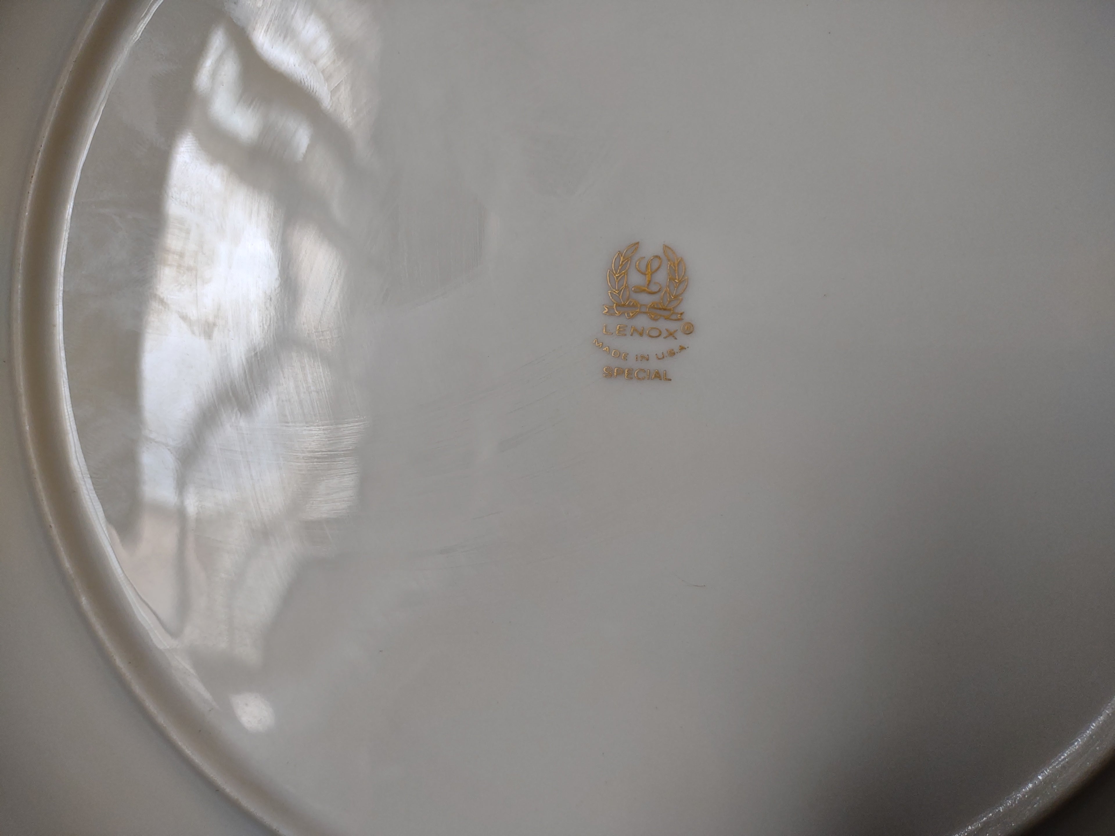 Vintage Lenox Special Fruit Design Dinner Plate 10-3/4" (lot 1849)