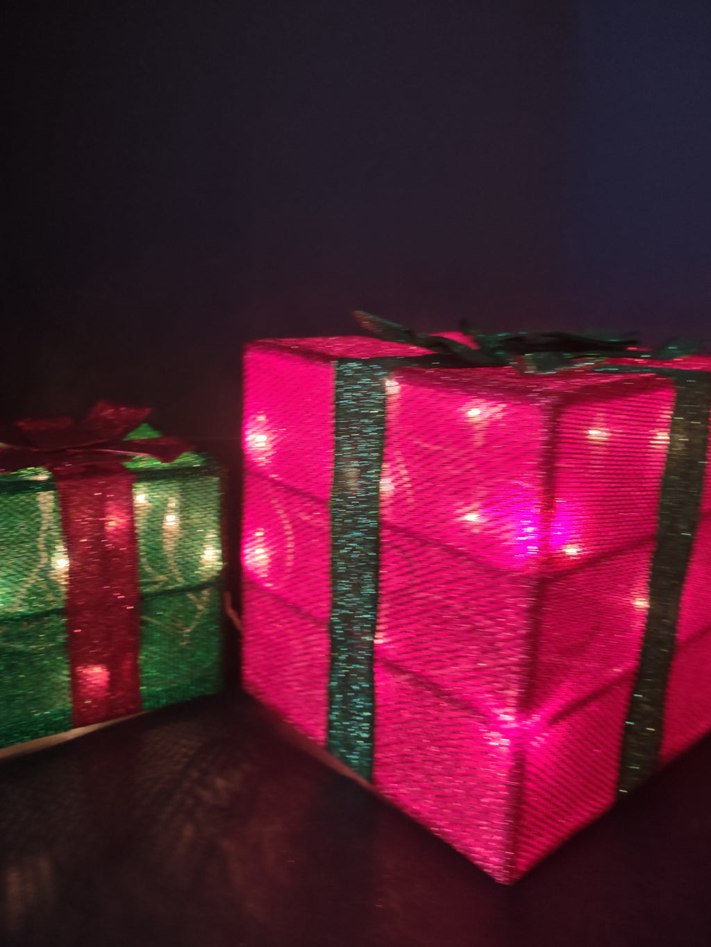 Christmas Tinsel Set of Light Up Present Gift Boxes (lot 1371)