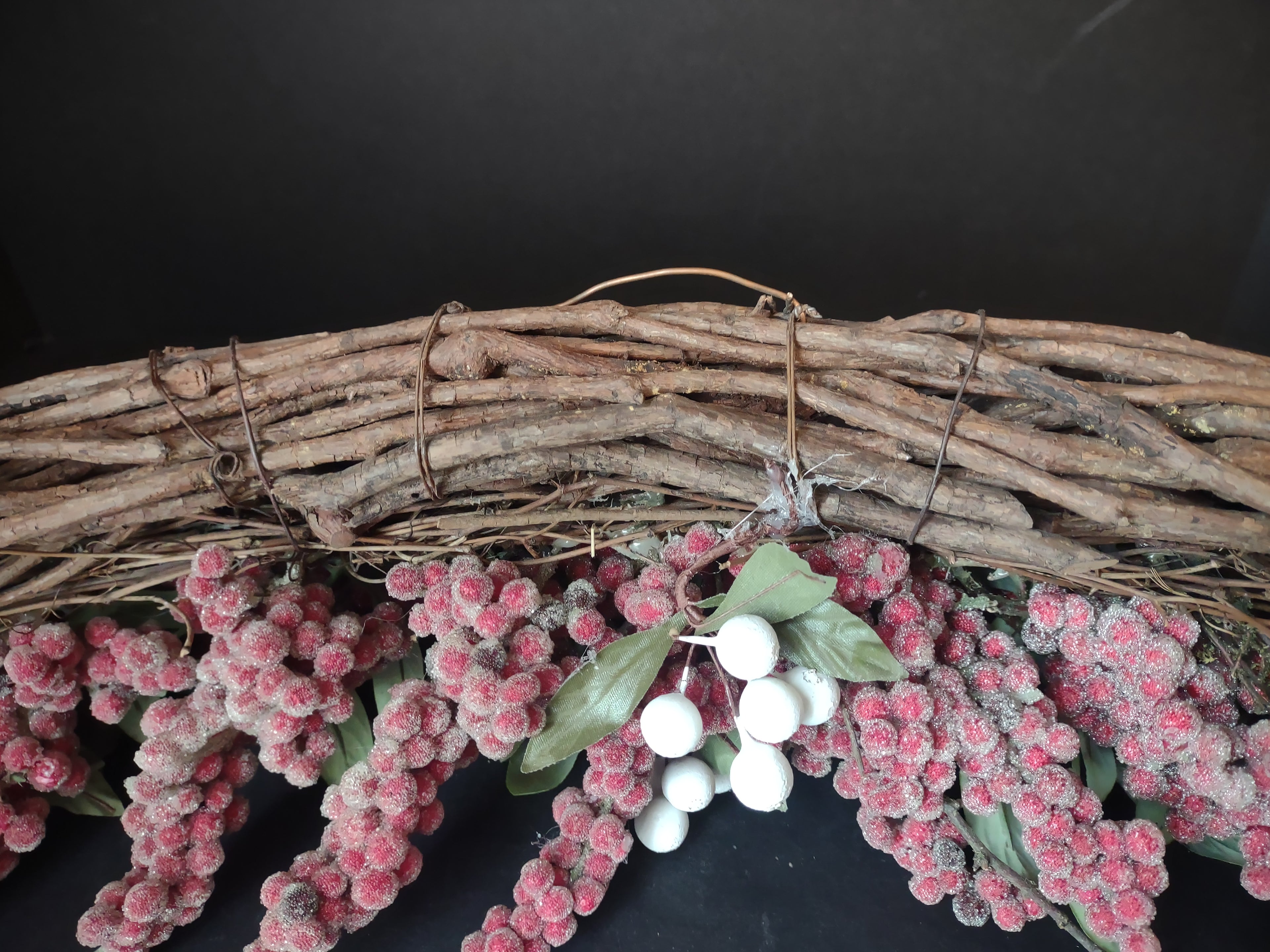 Vintage Christmas Holidays Iced Swag White Berry Primitive Farmhouse (lot 1240)