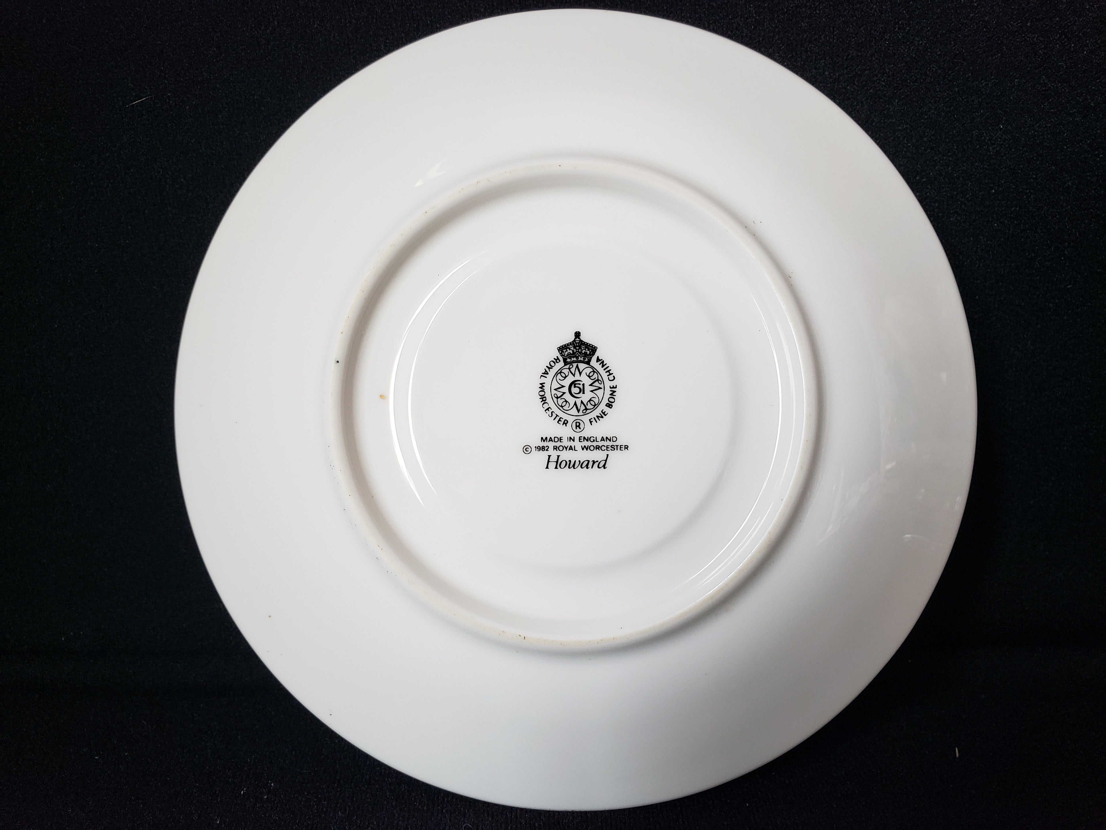 Vintage Royal Worcester Howard Saucer ONLY 5-3/4" (lot 2105)
