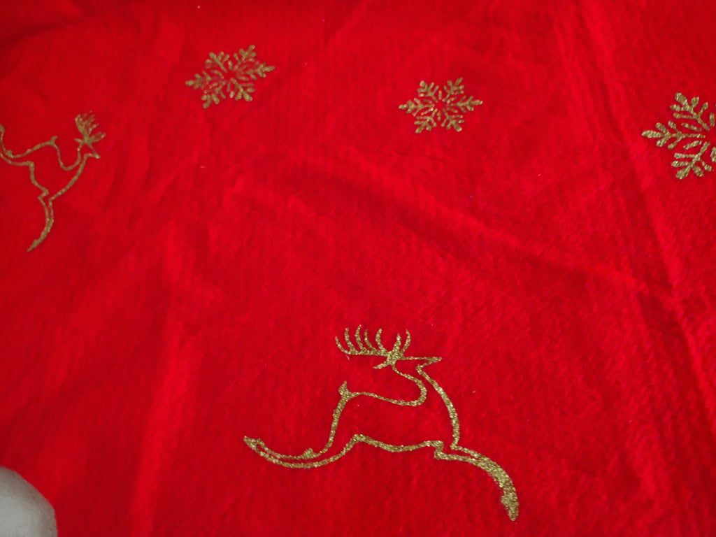 Christmas Tree Skirt Red Gold Reindeer Snowflake (lot 1330)