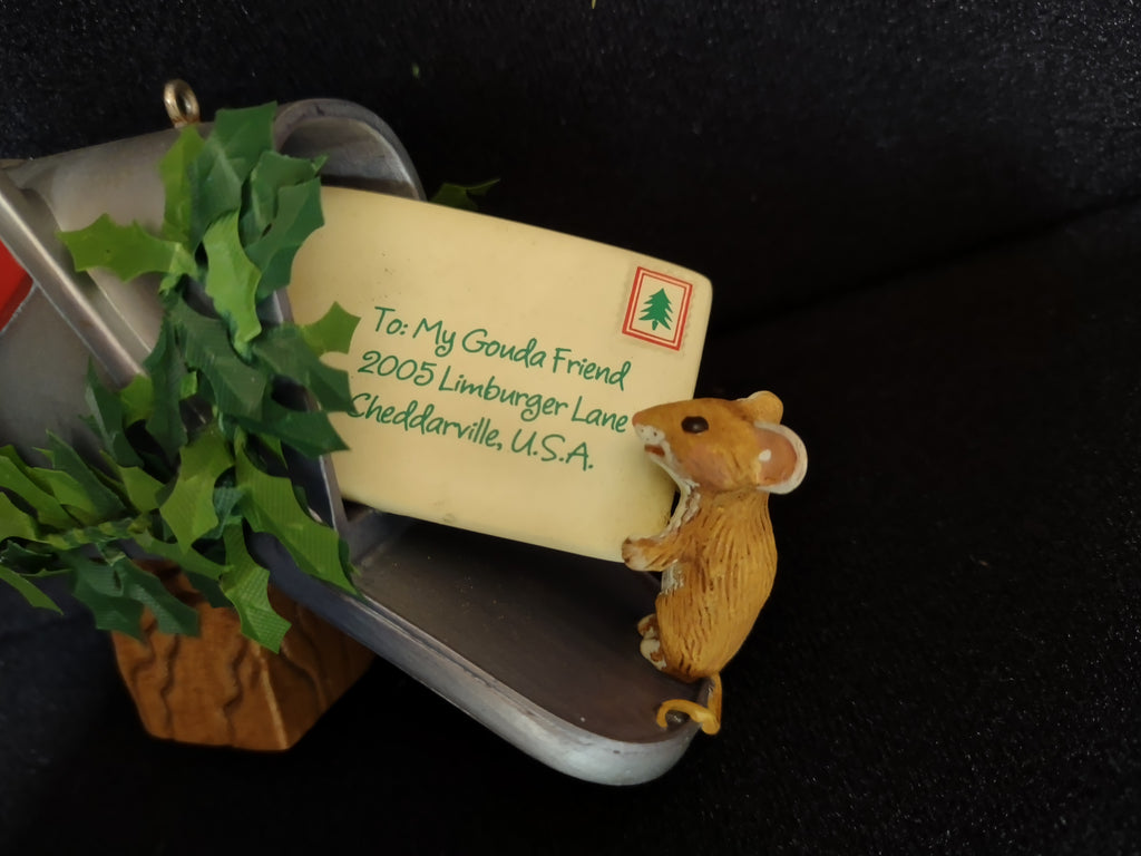 Hallmark Vintage Keepsake Christmas Ornament 2005 To My Gouda Friend (lot 1608)
