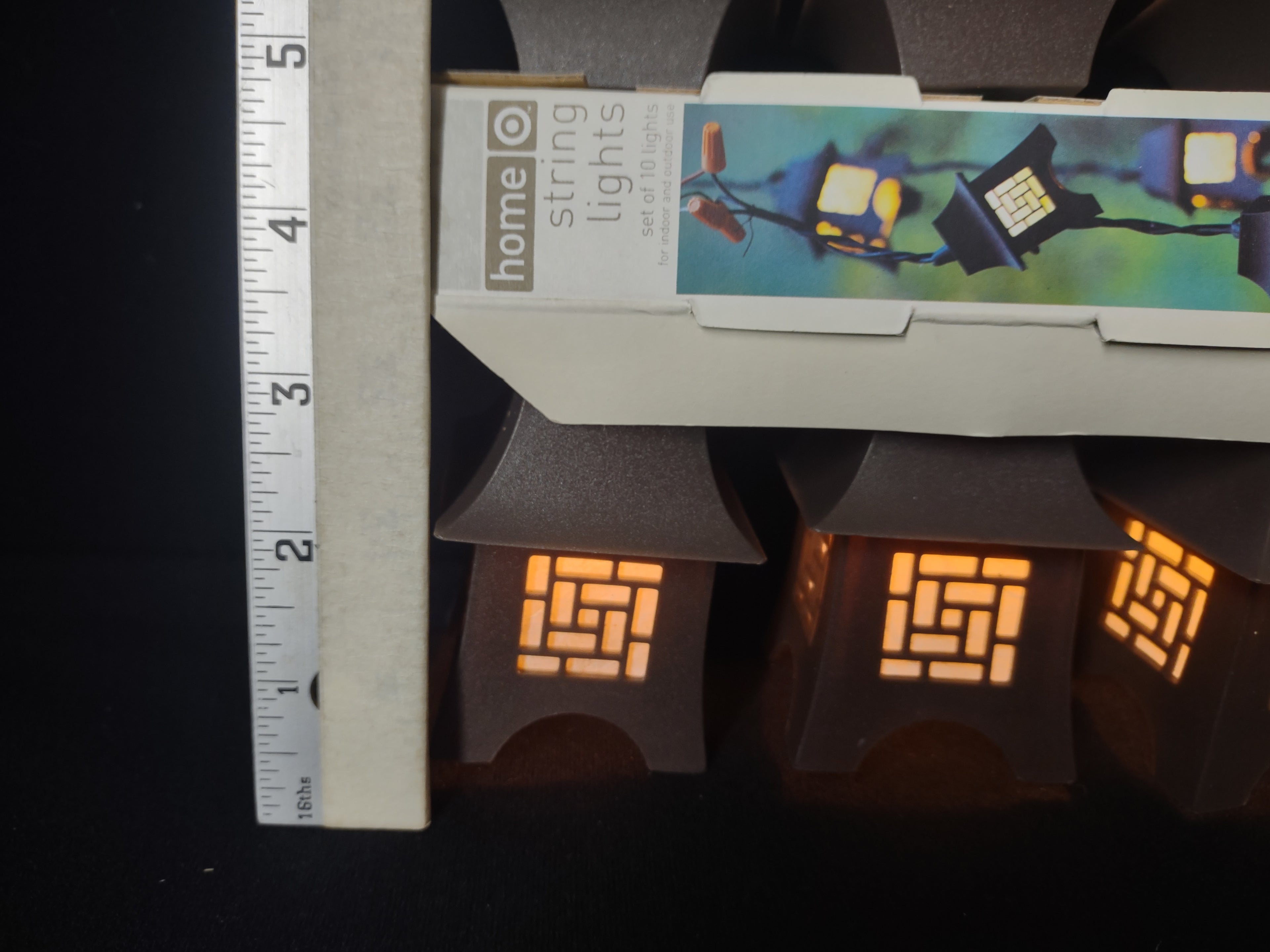 String of 10 Lantern Lights (lot 2487)
