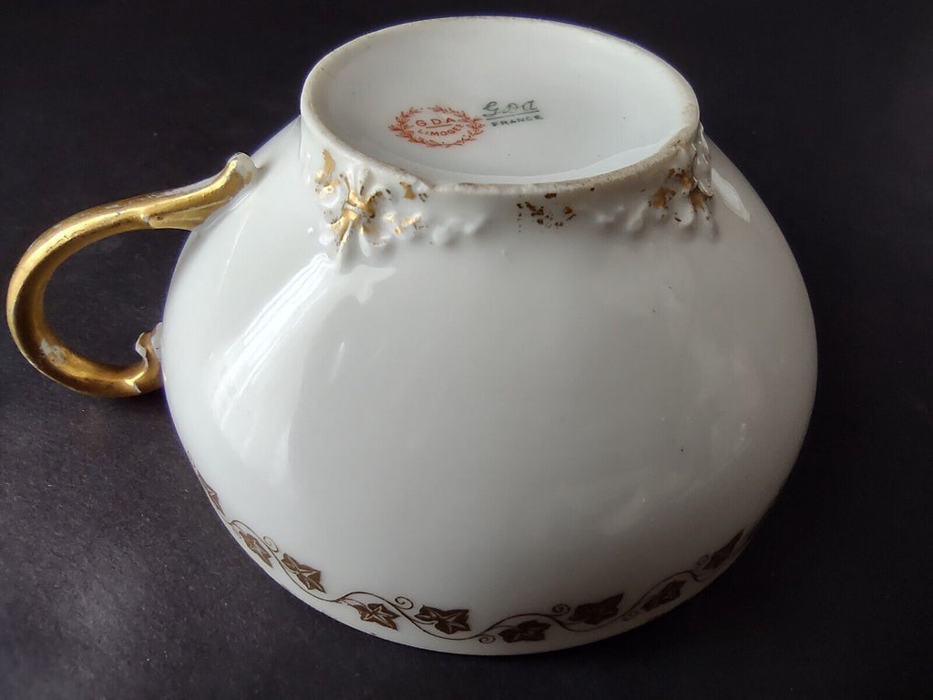 Vintage GDA Haviland Limoges France Ivy Gold Trim Large Teacup & Saucer (lot 709