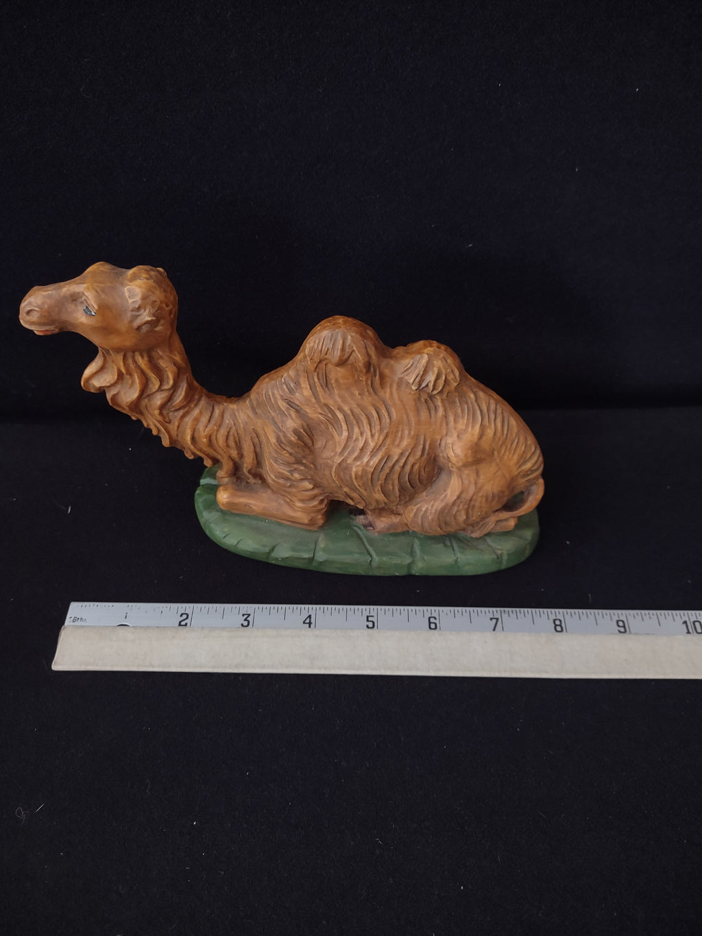 Vintage Christmas Ceramic Seated 5" x 8" Camel Nativity Scene (Lot 4079)