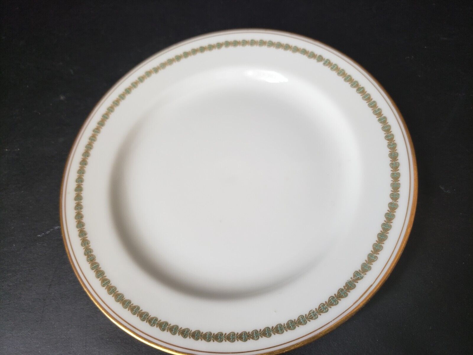 Haviland Limoges Green Hearts Gold Trim Bread/Butter Plate 6" (lot 591)