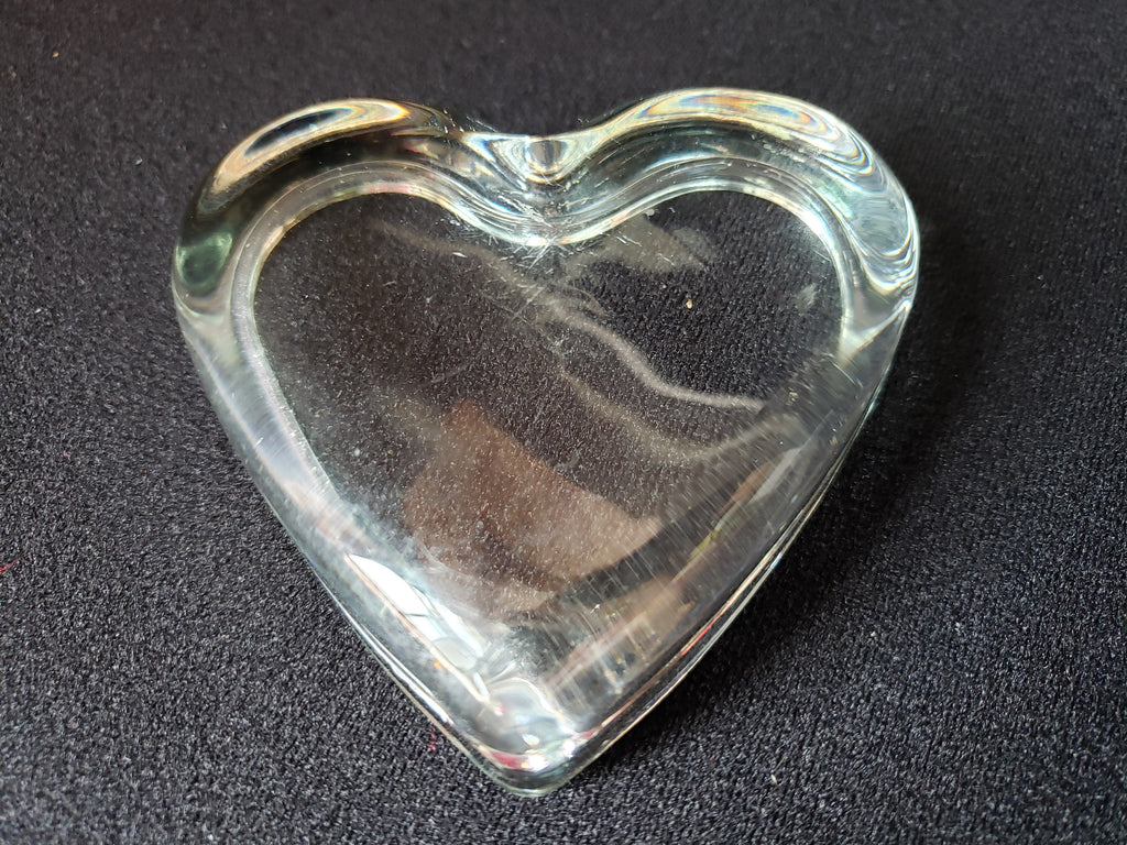 Vintage Glass Heart Dish Ashtray Trinket Jewelry Dish 3-1/2" (2152)