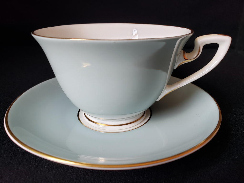 Vintage Royal Worcester Cynthia Tea Cup with Saucer (lot 2113)