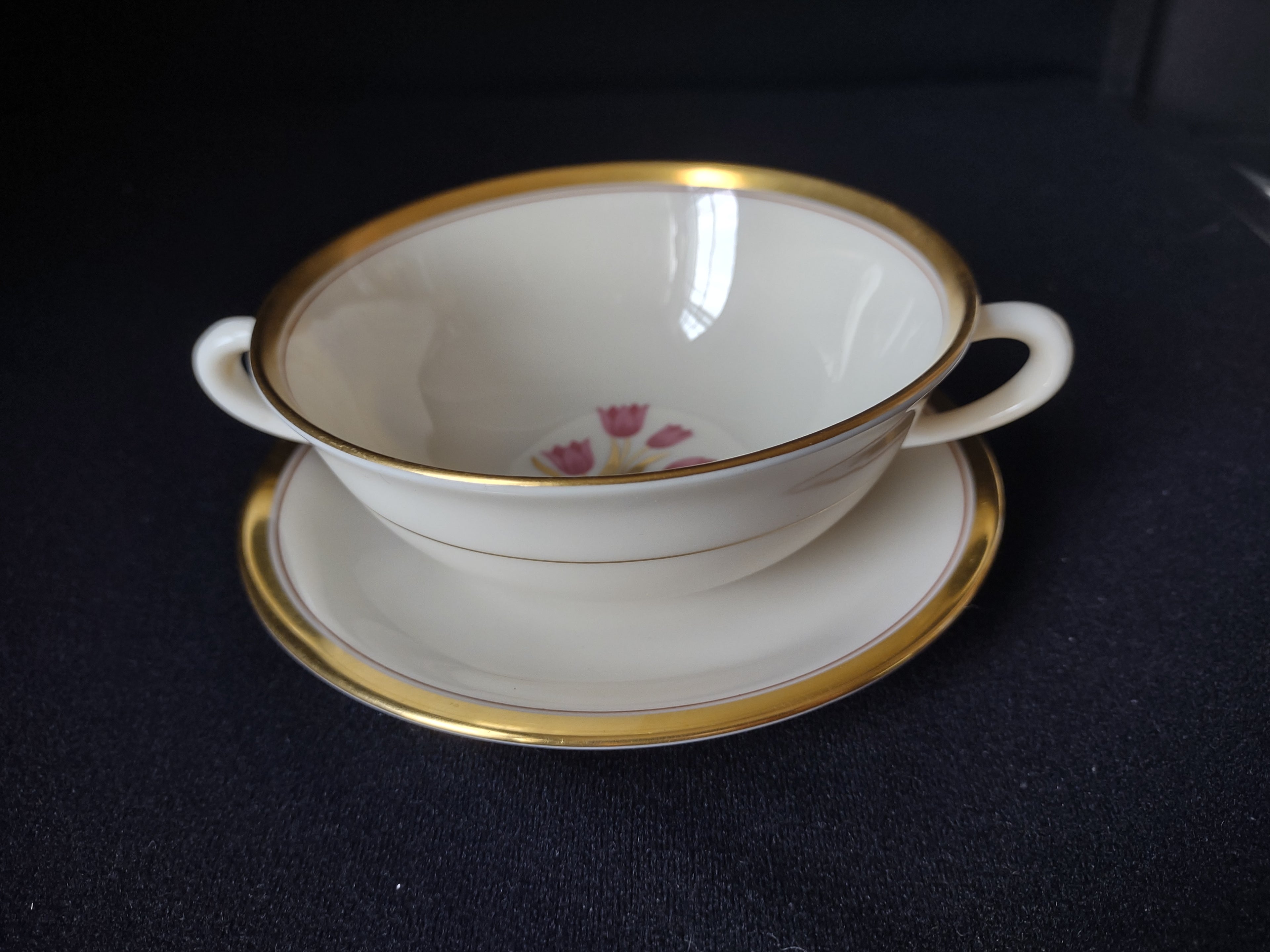 Vintage Lenox Bradford Tulips Gold Trim Bouillon Cup with Liner (lot 1828)