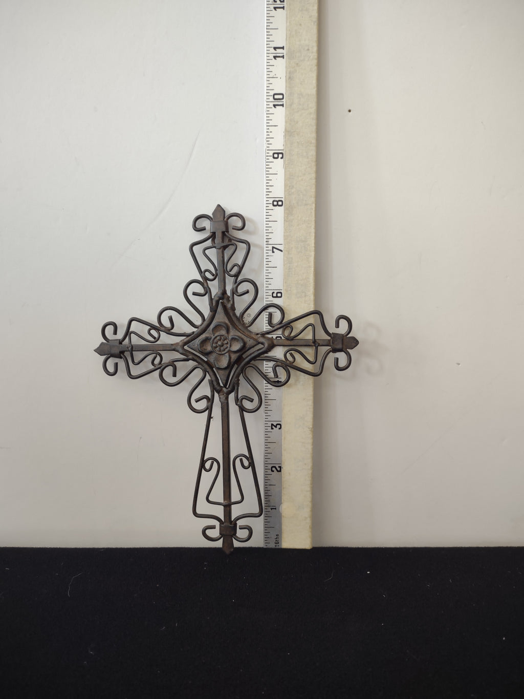 Vintage 3 Metal Crosses Wall Art Fleur De Lis Scrolls (Lot 3811t)