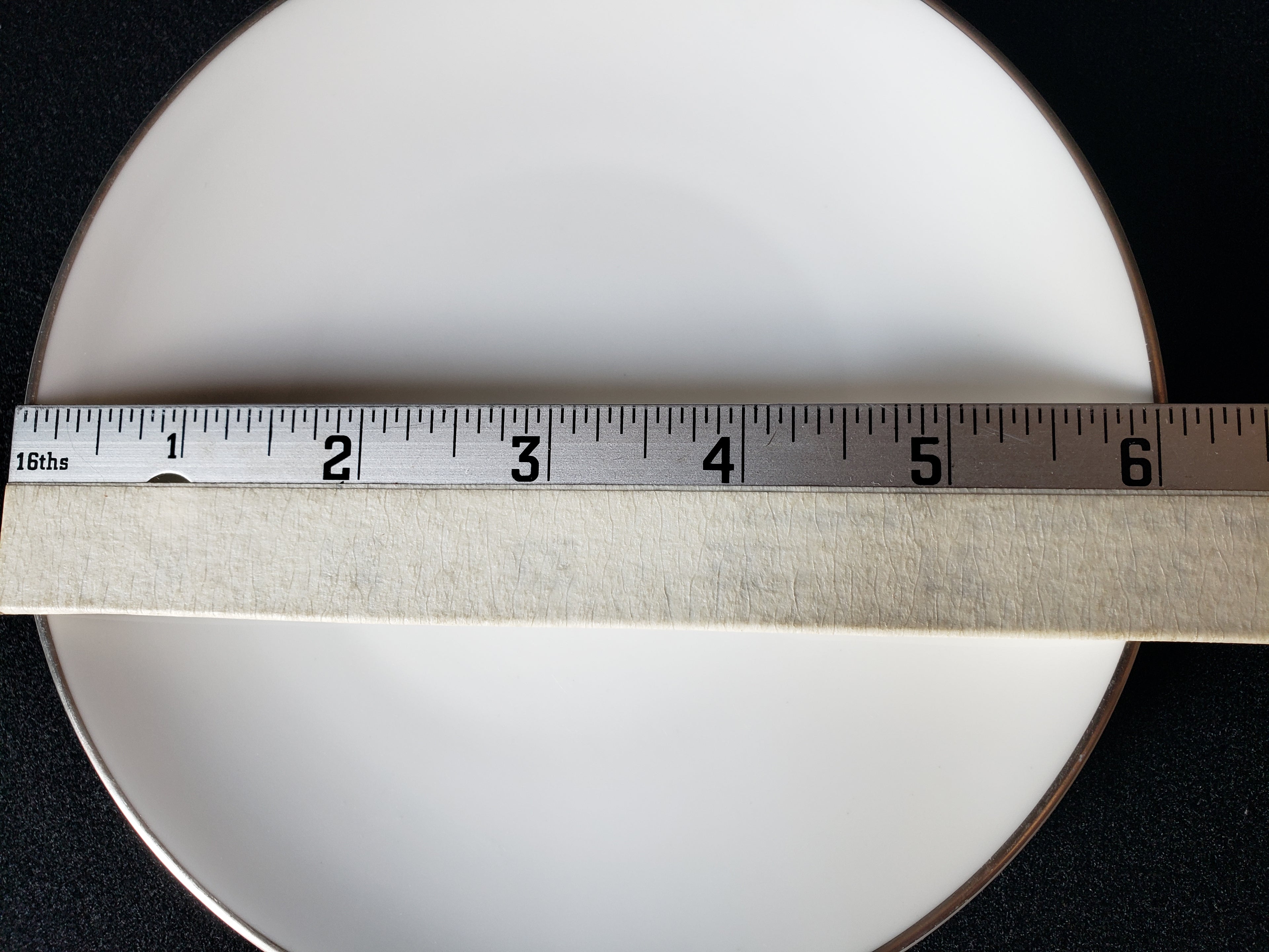 Vintage Royal Worcester White Silver Trim Salad or Luncheon Plate 8" (lot 2109)