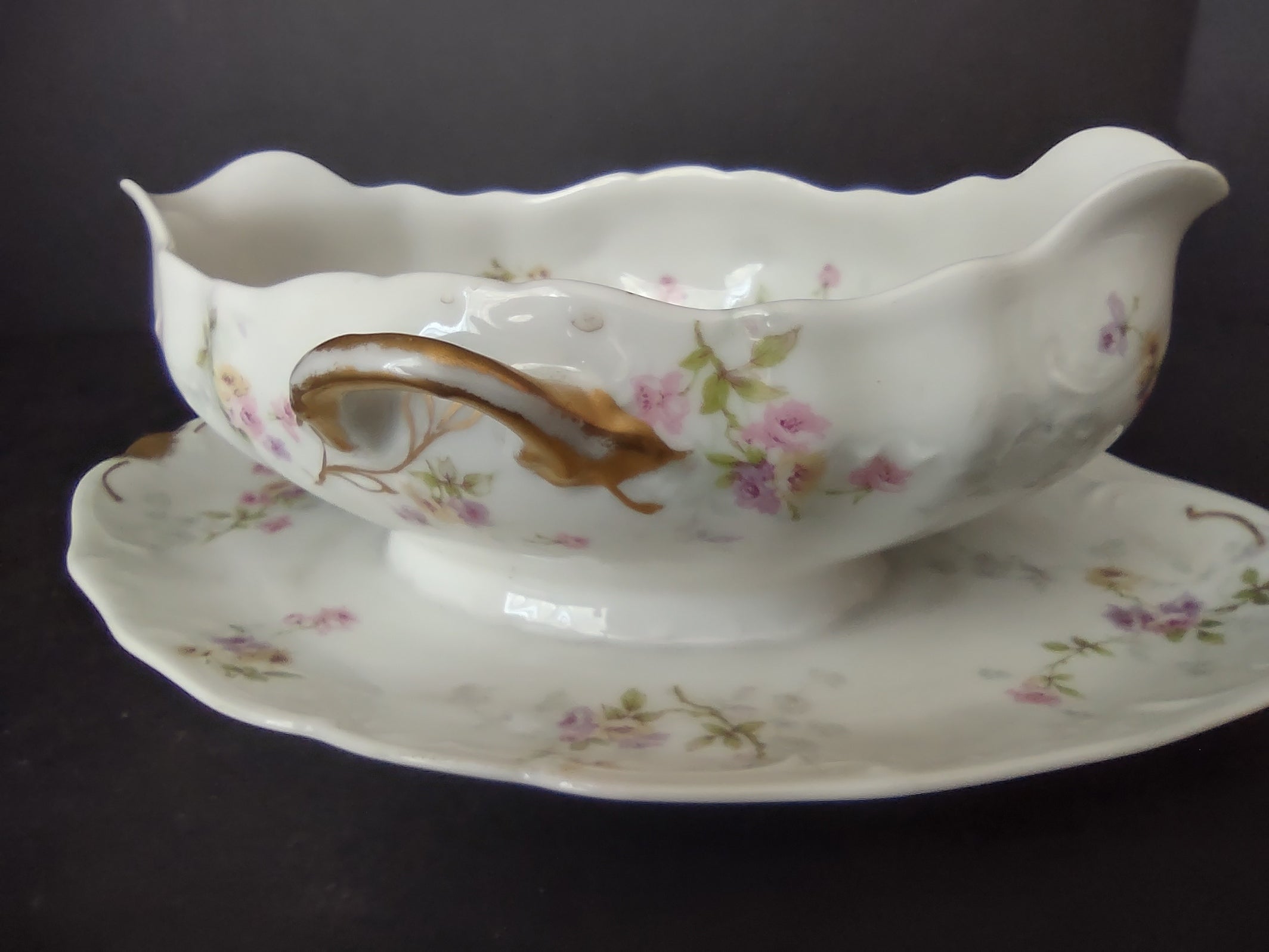 Haviland Limoges Gravy Boat Pink Purple Yellow Rose (lot 841)