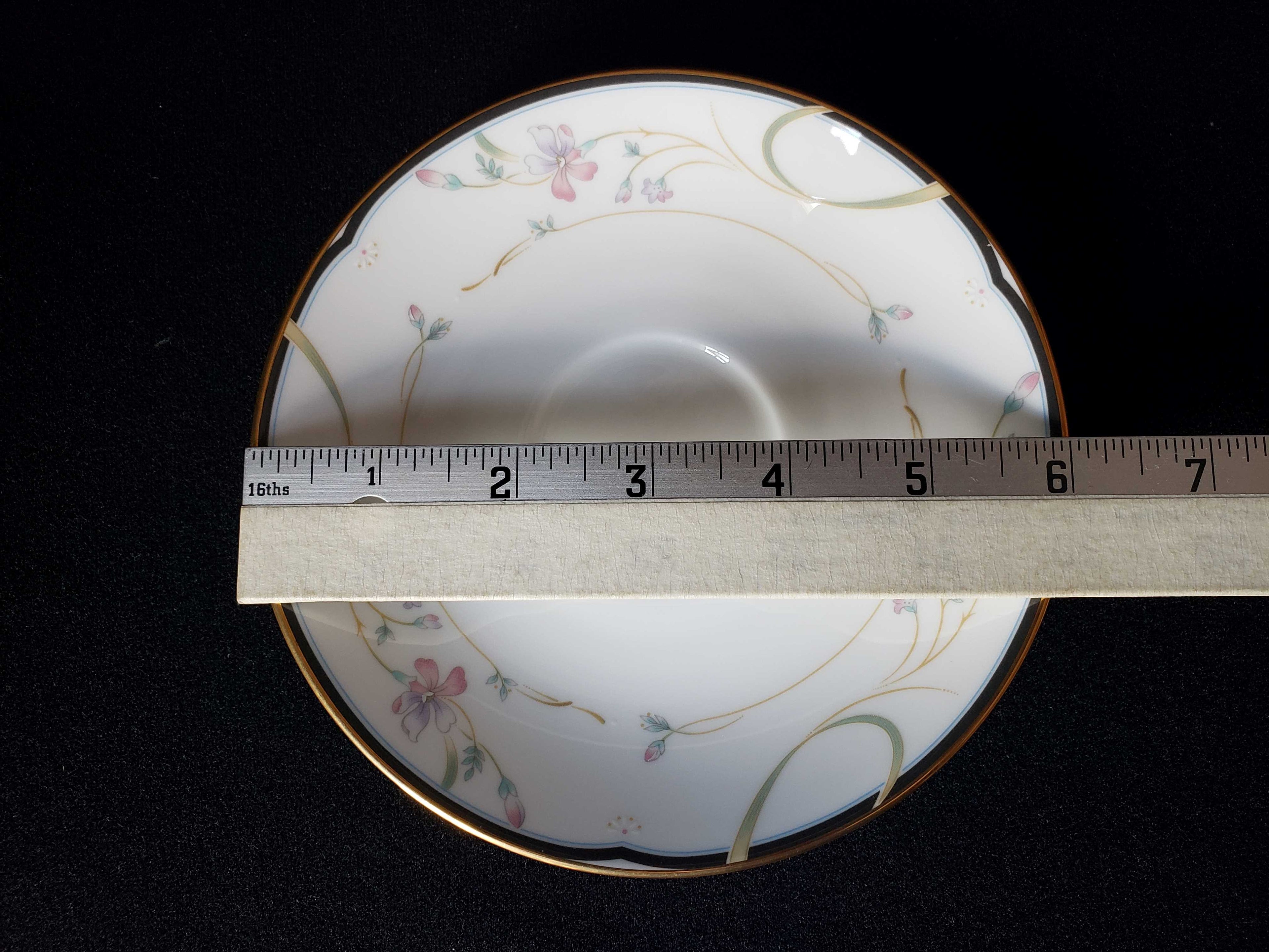 Vintage Lenox Debut Collection Constance Fine Bone Saucer ONLY (lot 1911)